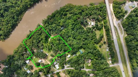 70 River Loop Ponce De Leon FL 32455