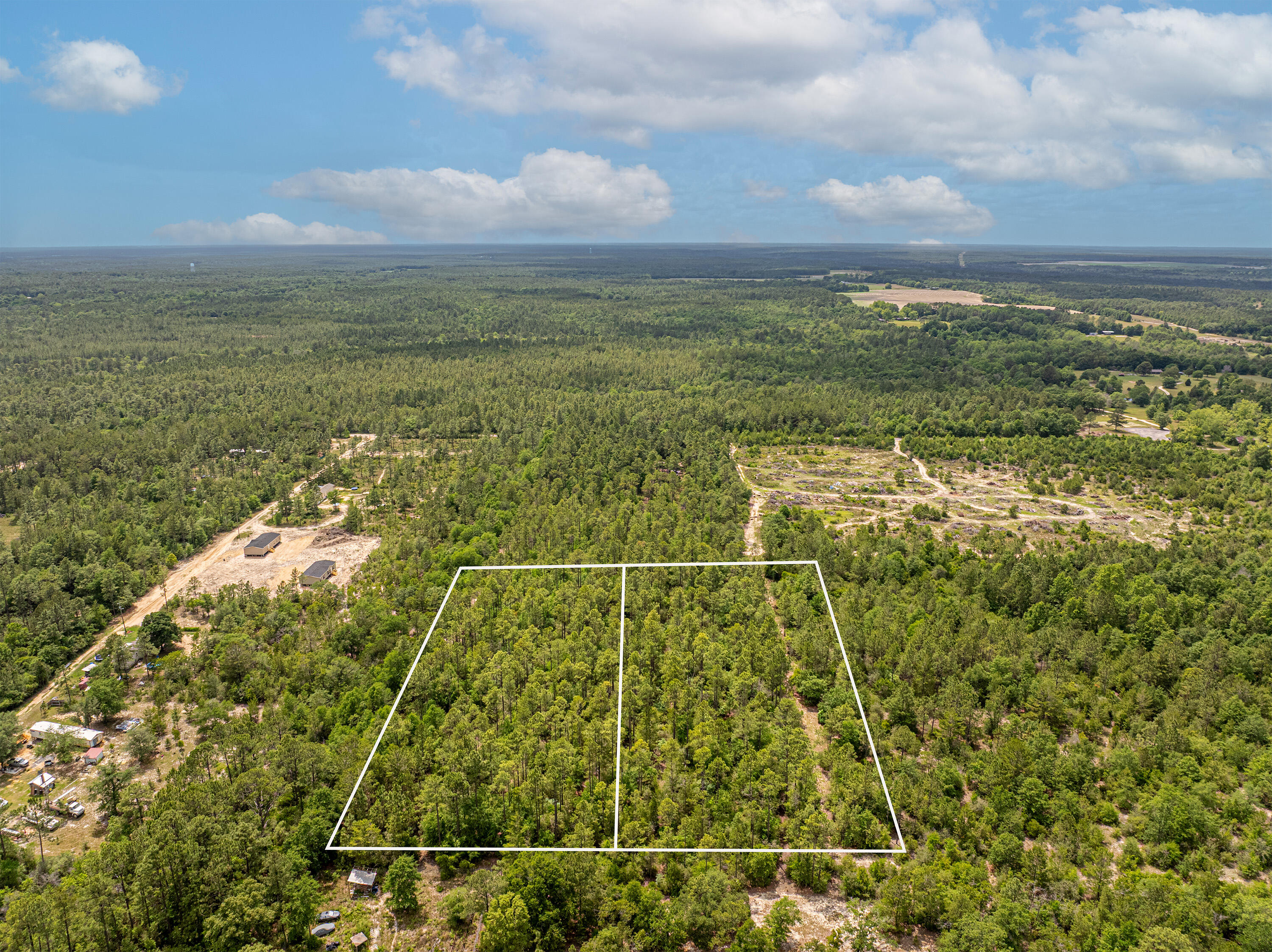 NO RECORDED SUBDIVISION - Farm