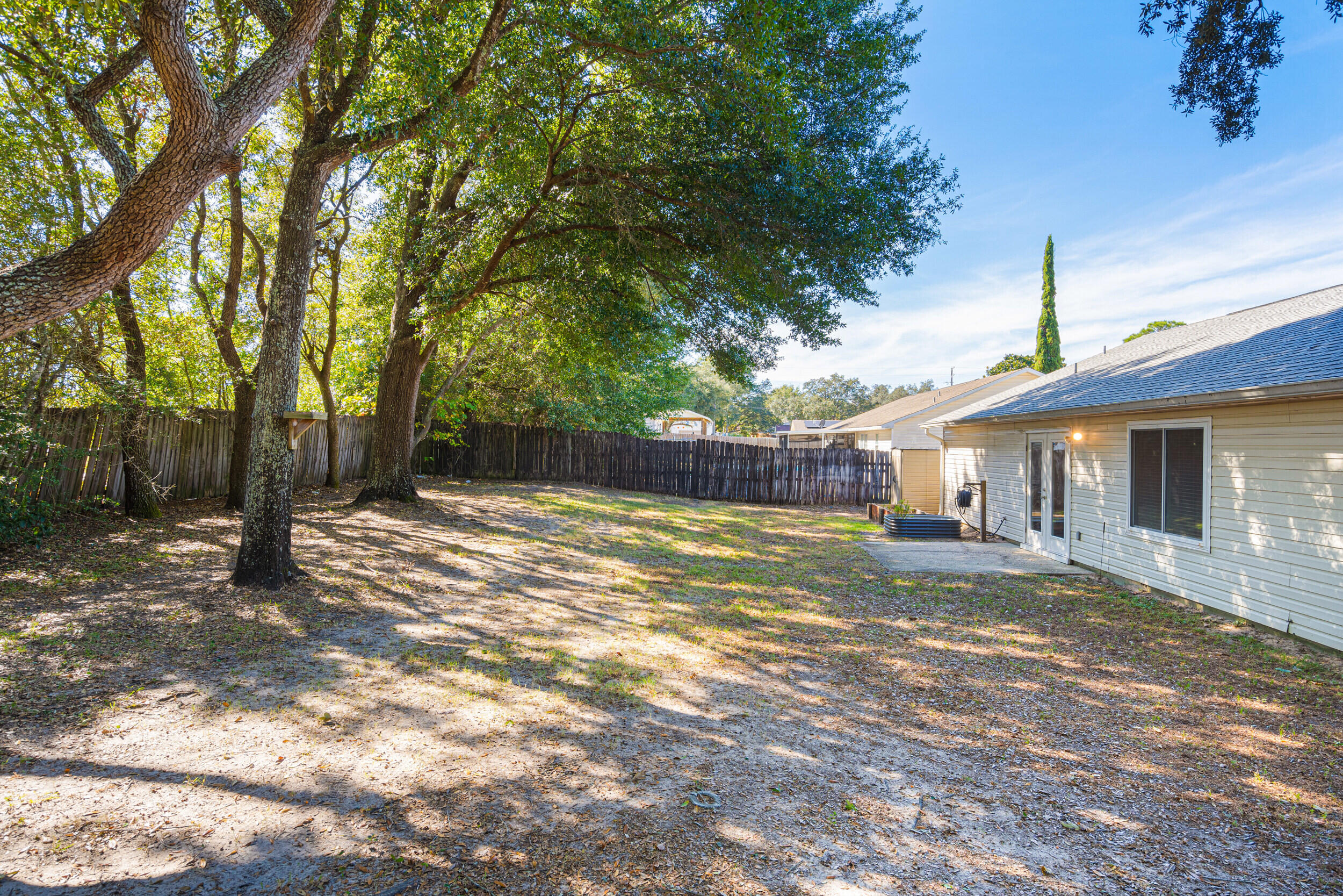 COUNTRY BREEZE ESTATES - Residential