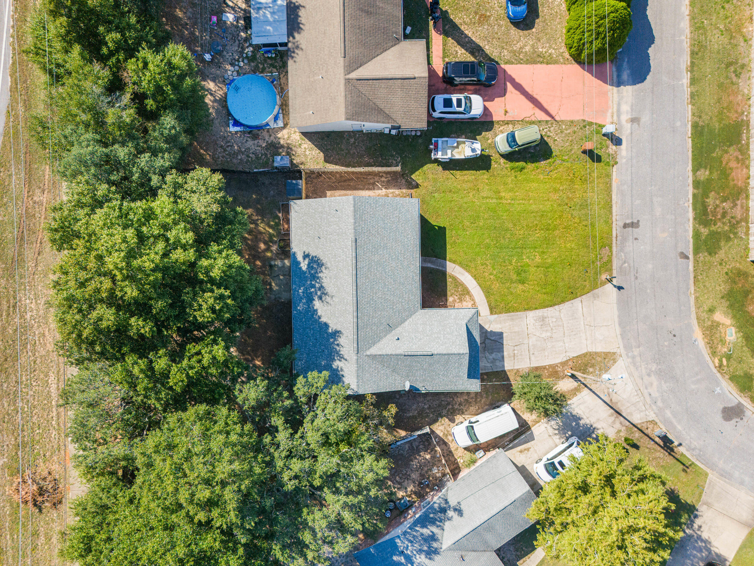 COUNTRY BREEZE ESTATES - Residential