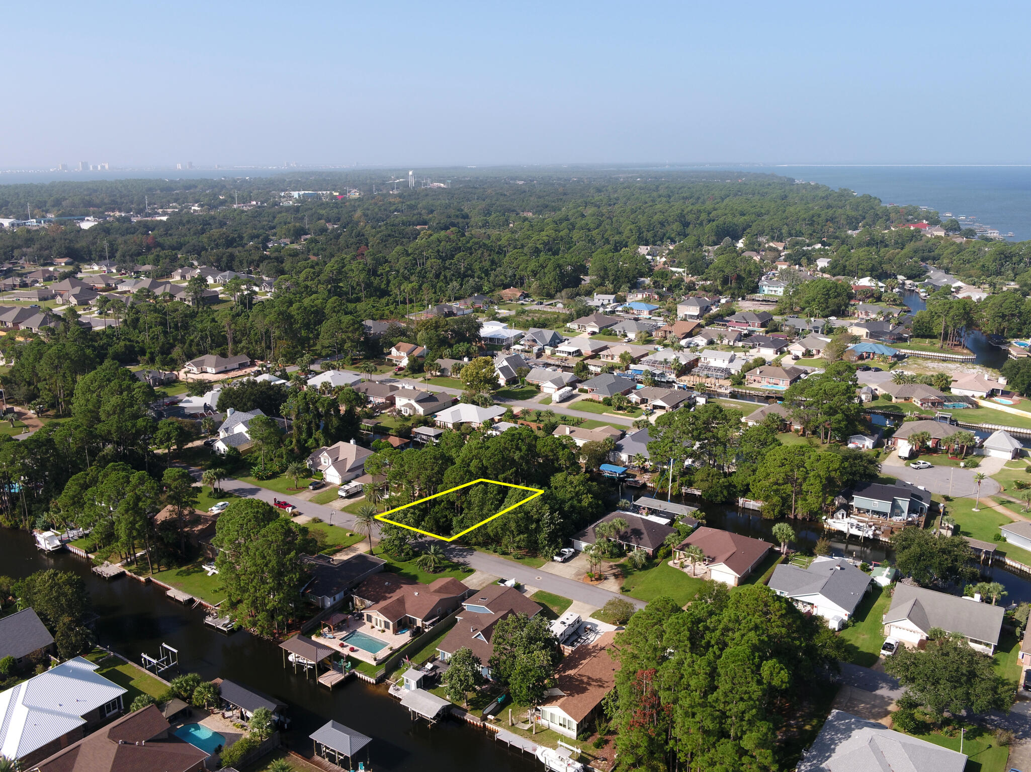 POLYNESIAN ISLANDS - Land