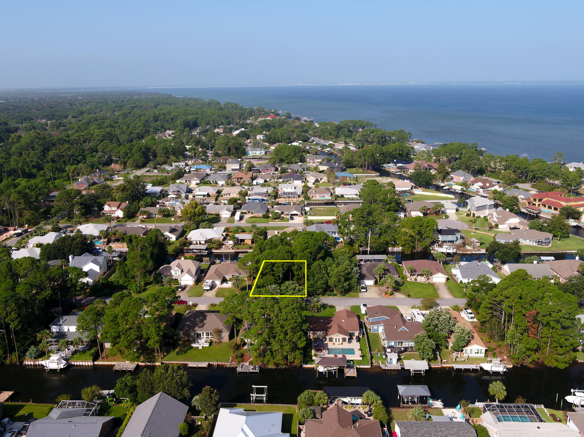 POLYNESIAN ISLANDS - Land