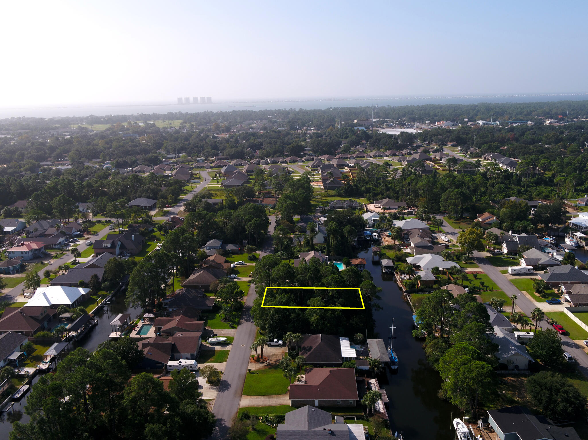 POLYNESIAN ISLANDS - Land