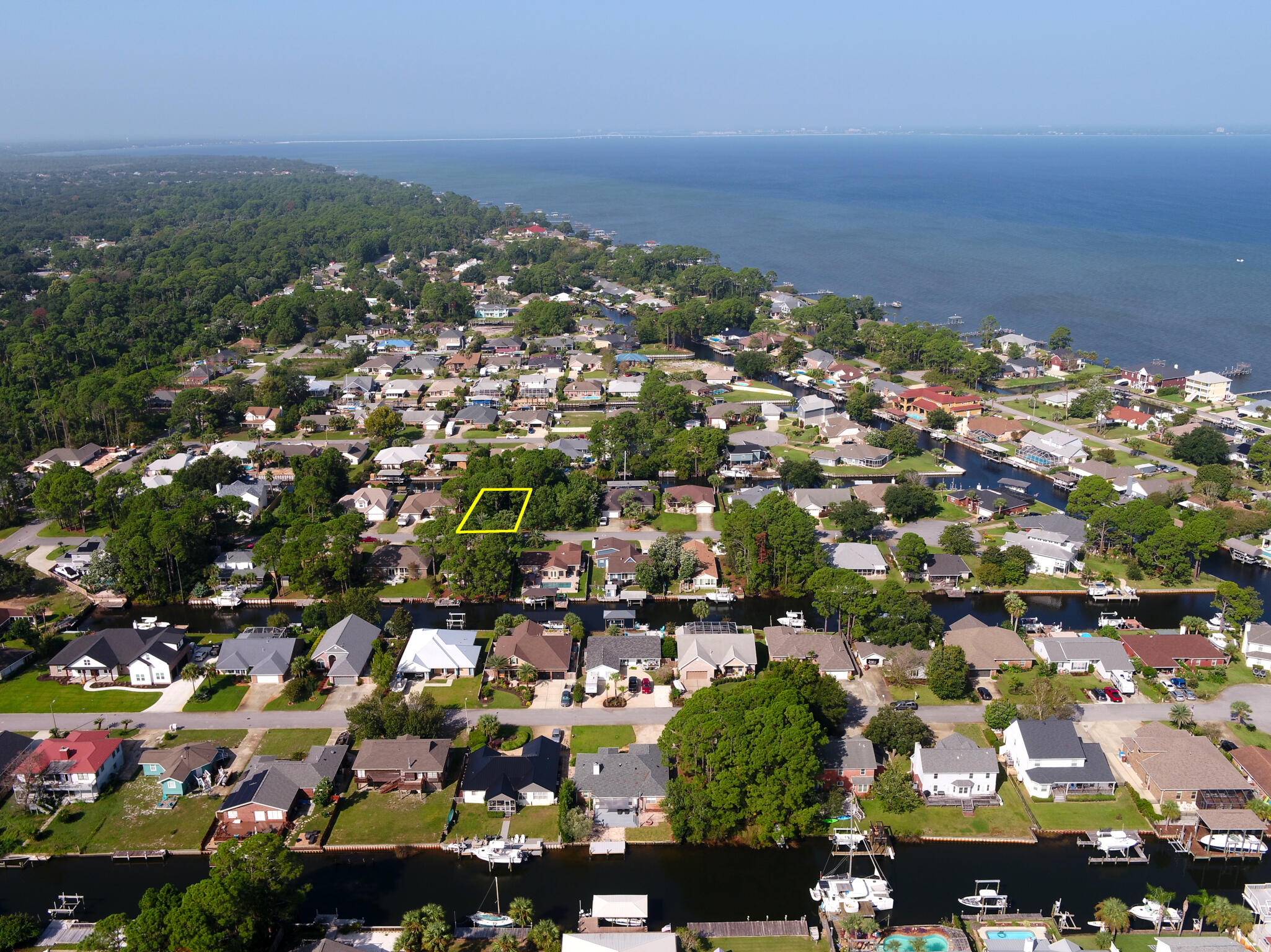 POLYNESIAN ISLANDS - Land