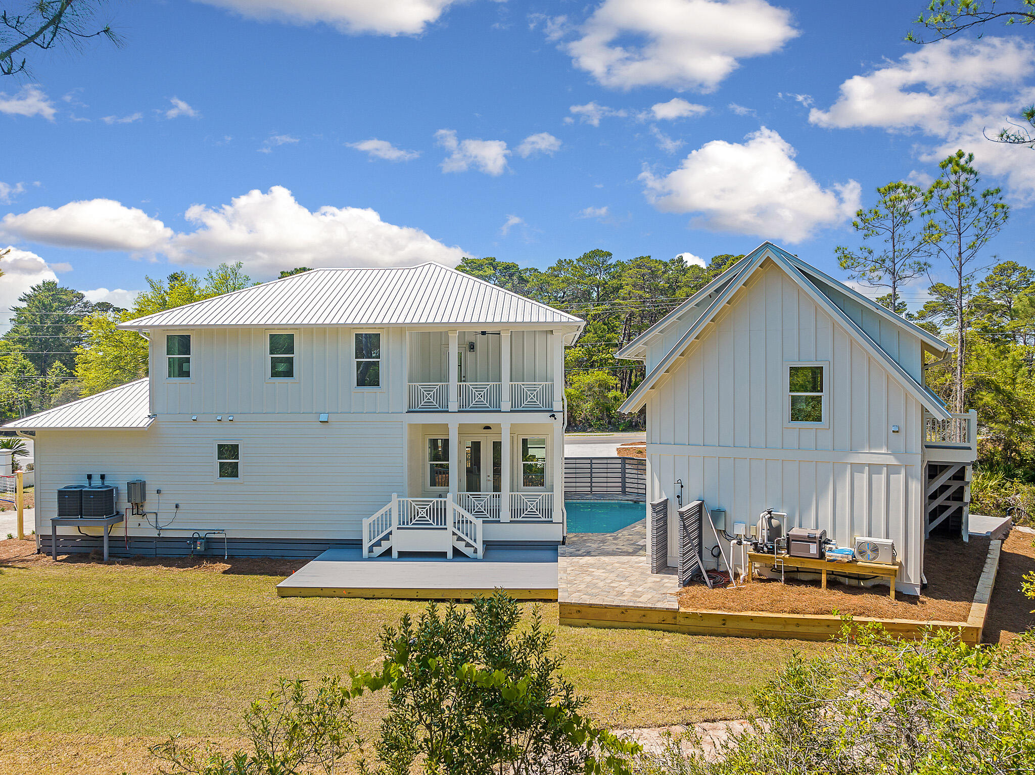 RIVER BREEZE - Residential