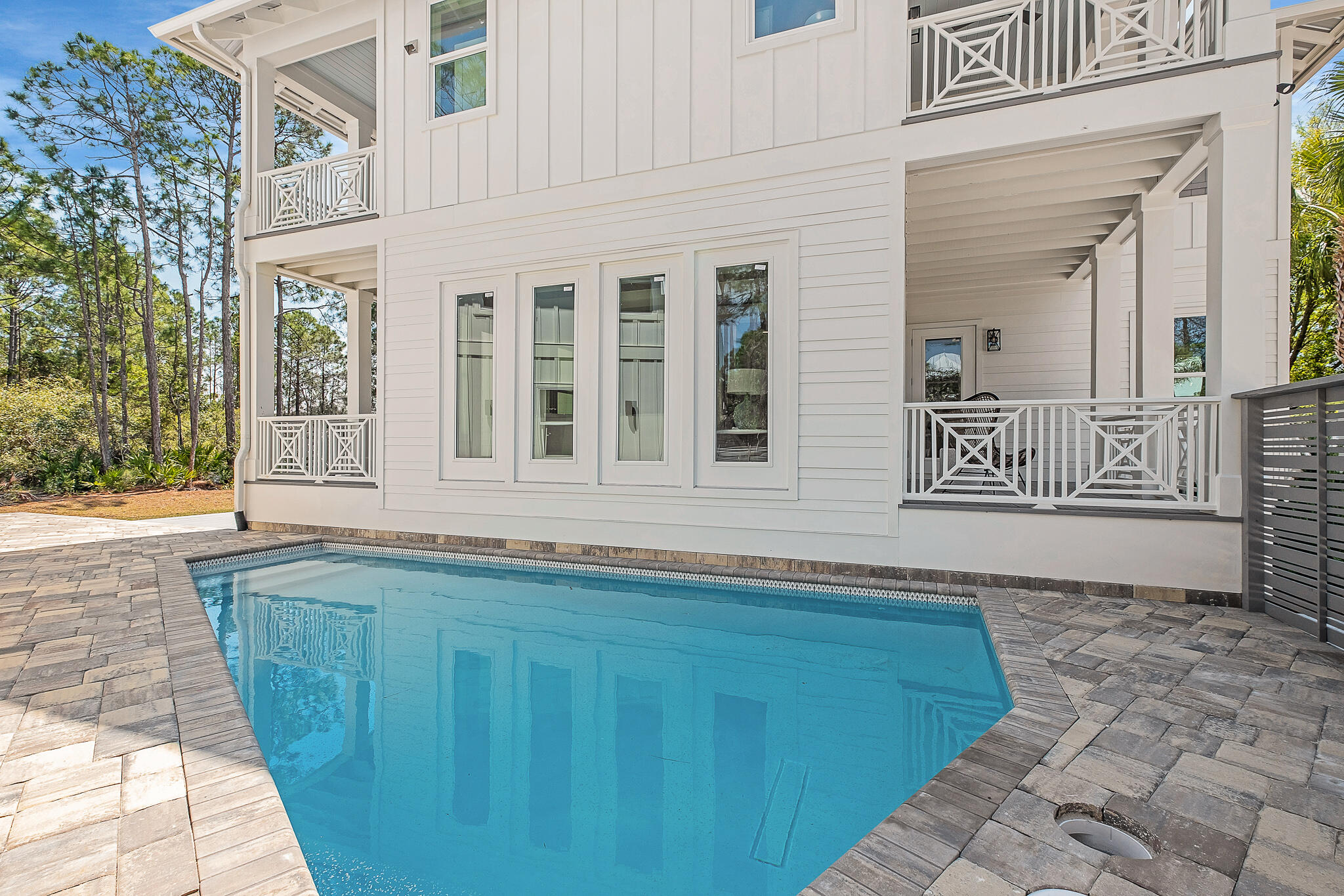 RIVER BREEZE - Residential