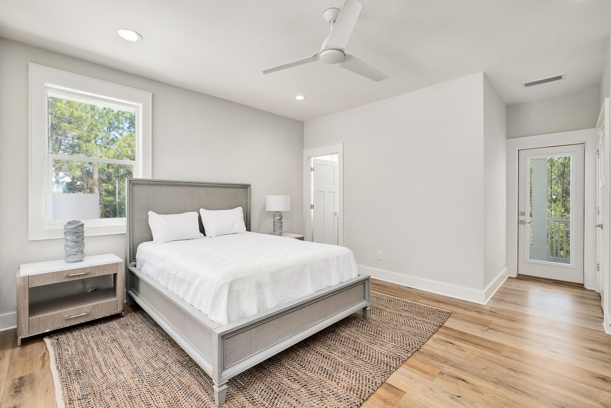 RIVER BREEZE - Residential