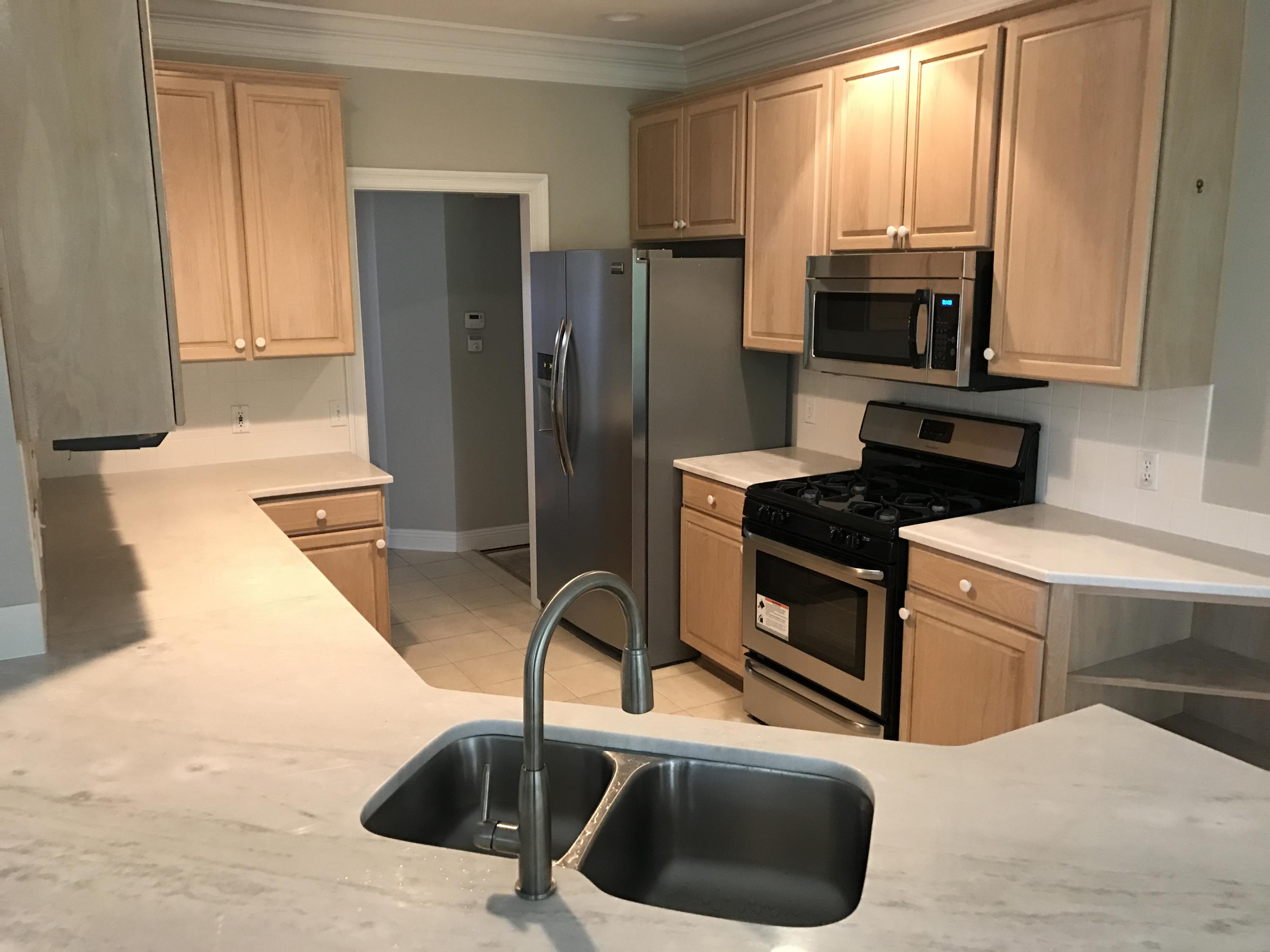 OAKMONT PLACE - Residential Lease