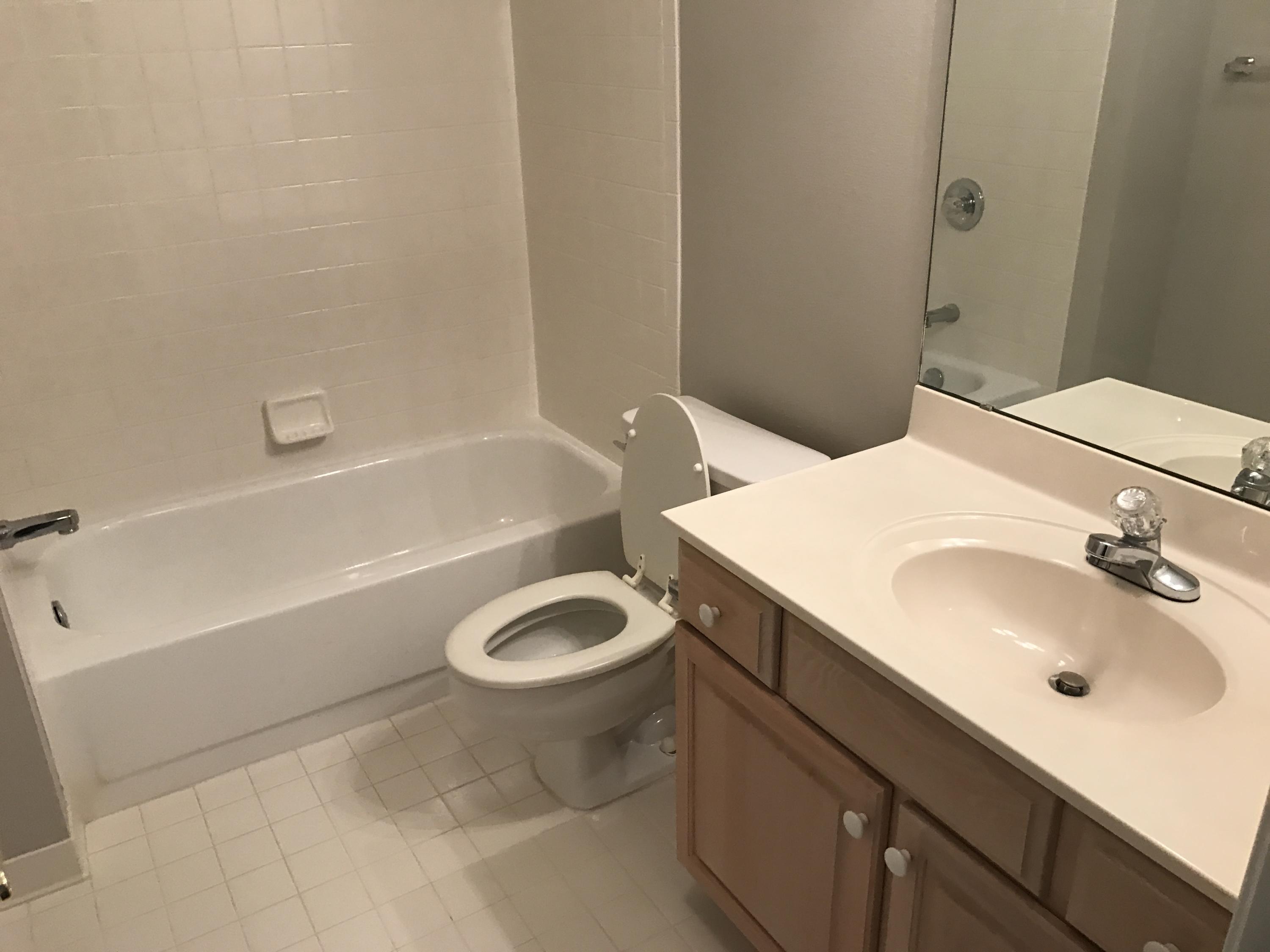 OAKMONT PLACE - Residential Lease