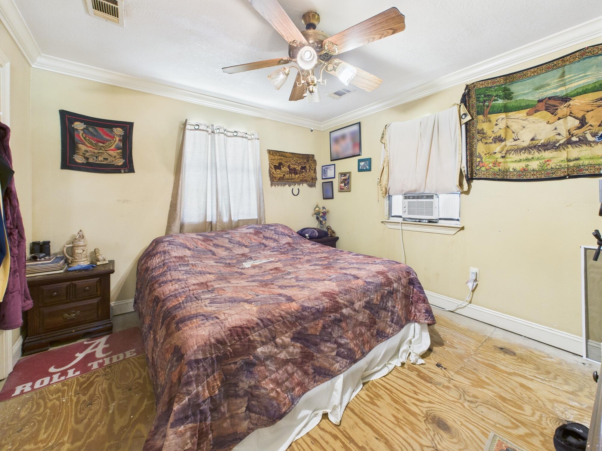 NO RECORDED SUBDIVISION - Residential