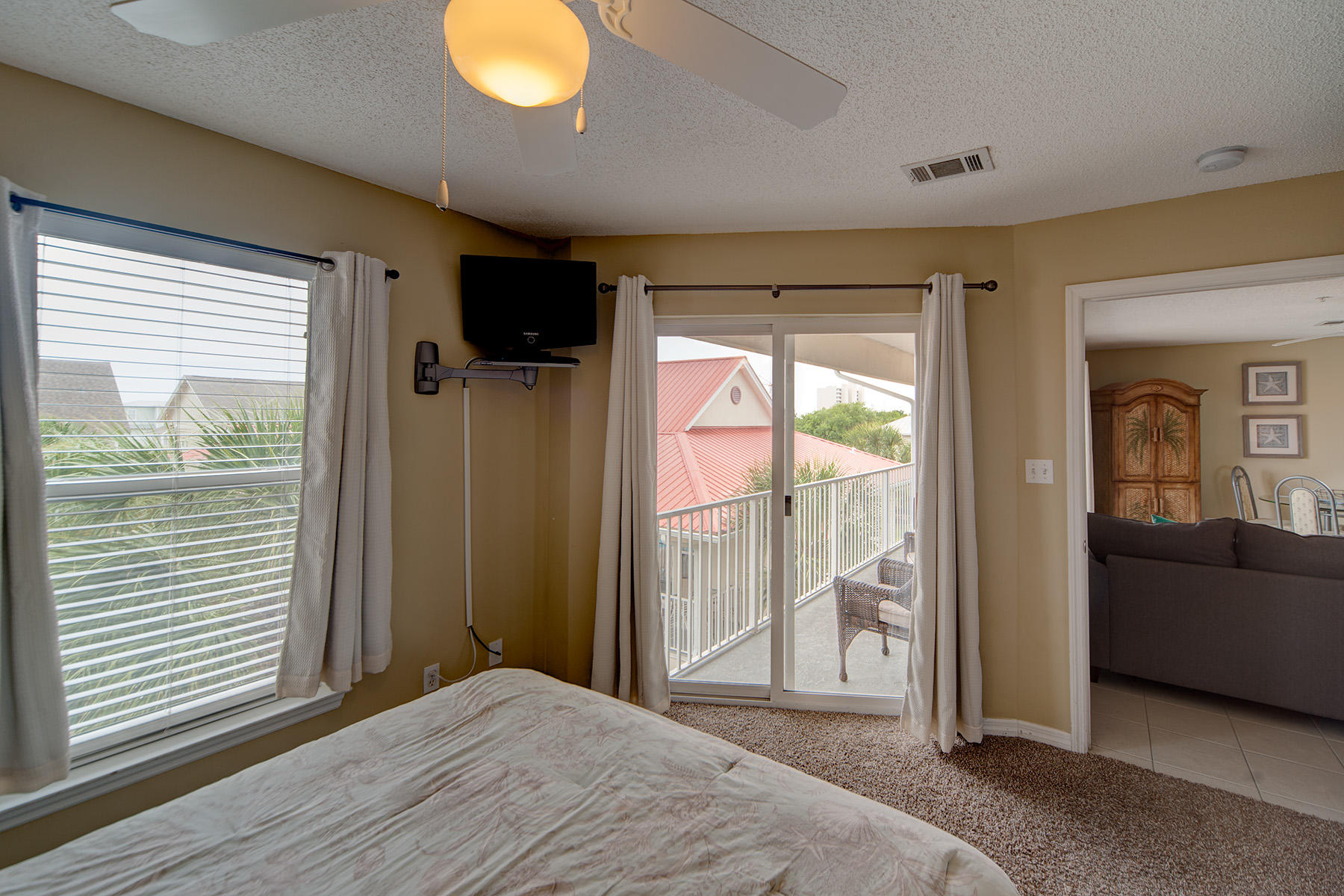 ROLLIN TIDE VILLAS - Residential