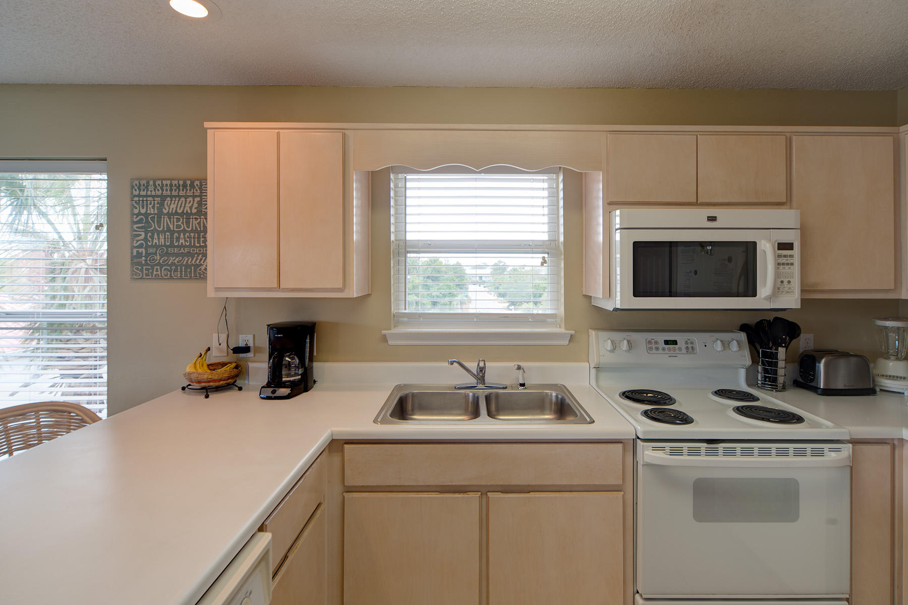 ROLLIN TIDE VILLAS - Residential