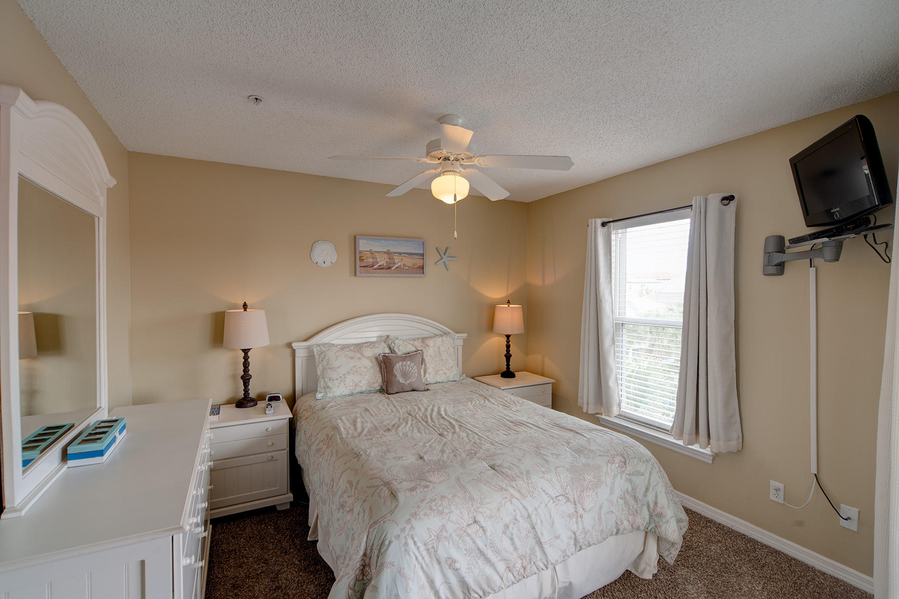 ROLLIN TIDE VILLAS - Residential