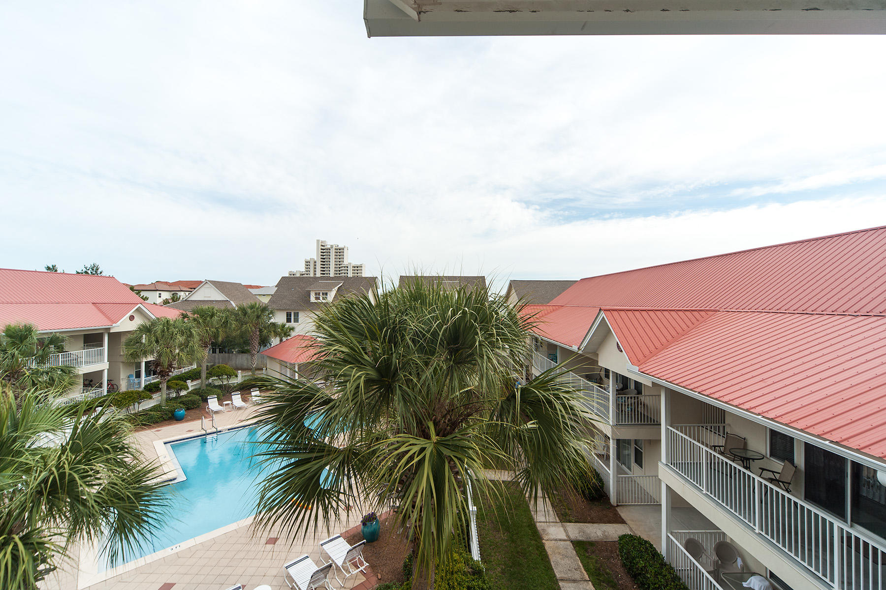 ROLLIN TIDE VILLAS - Residential