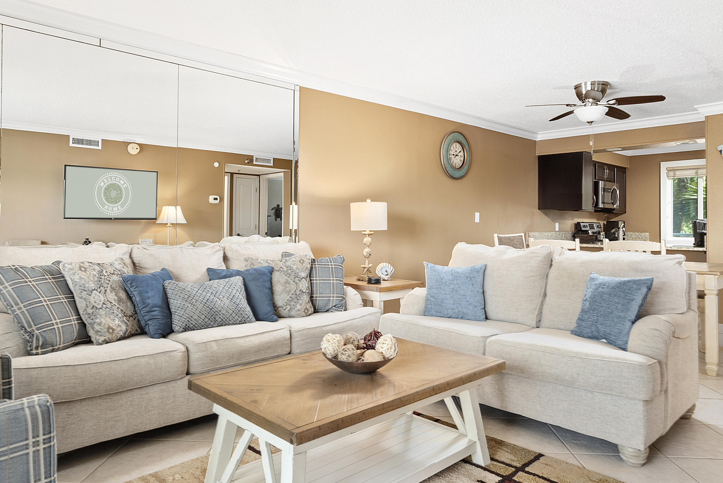 ISLANDER CONDO PH 1 - Residential