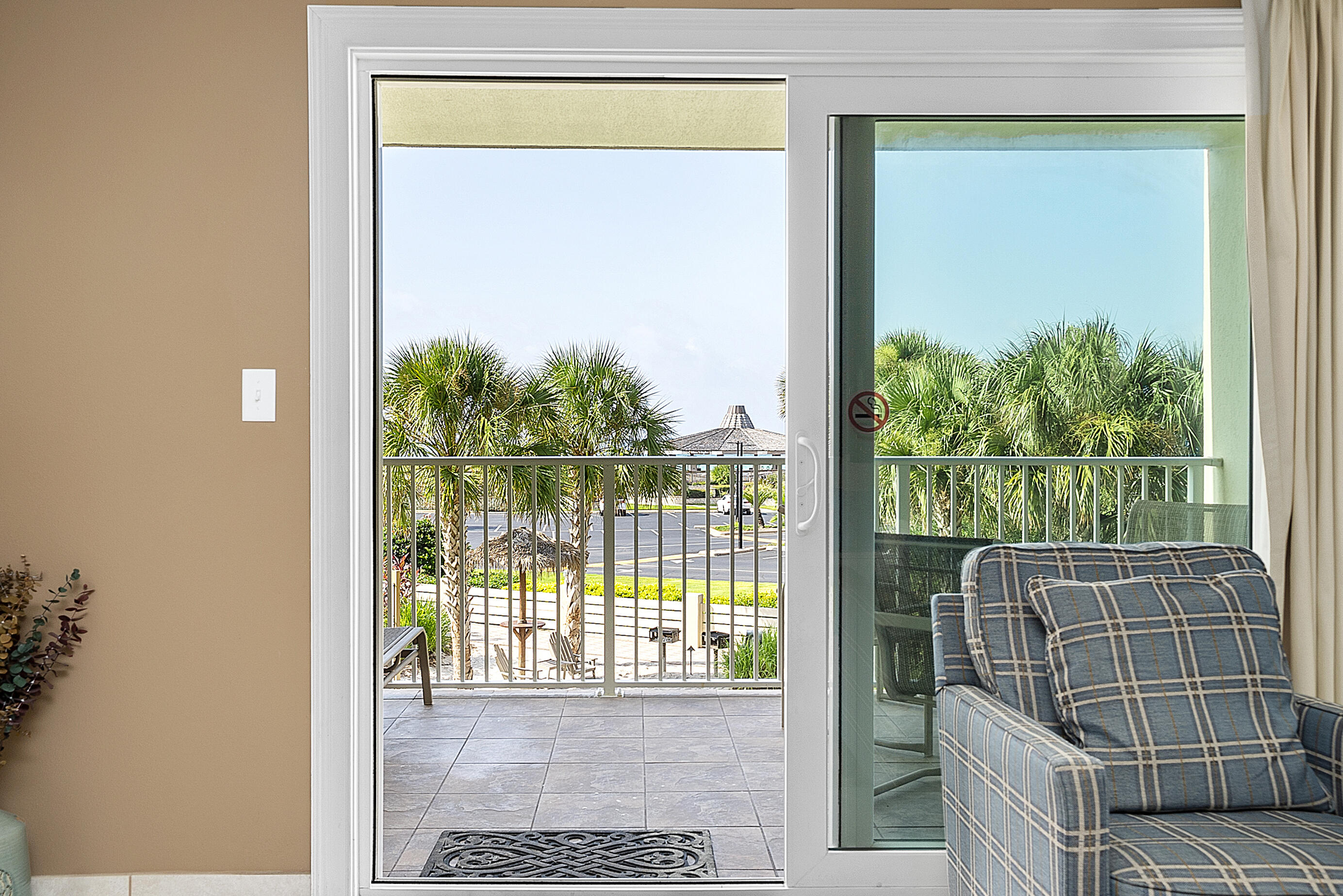 ISLANDER CONDO PH 1 - Residential