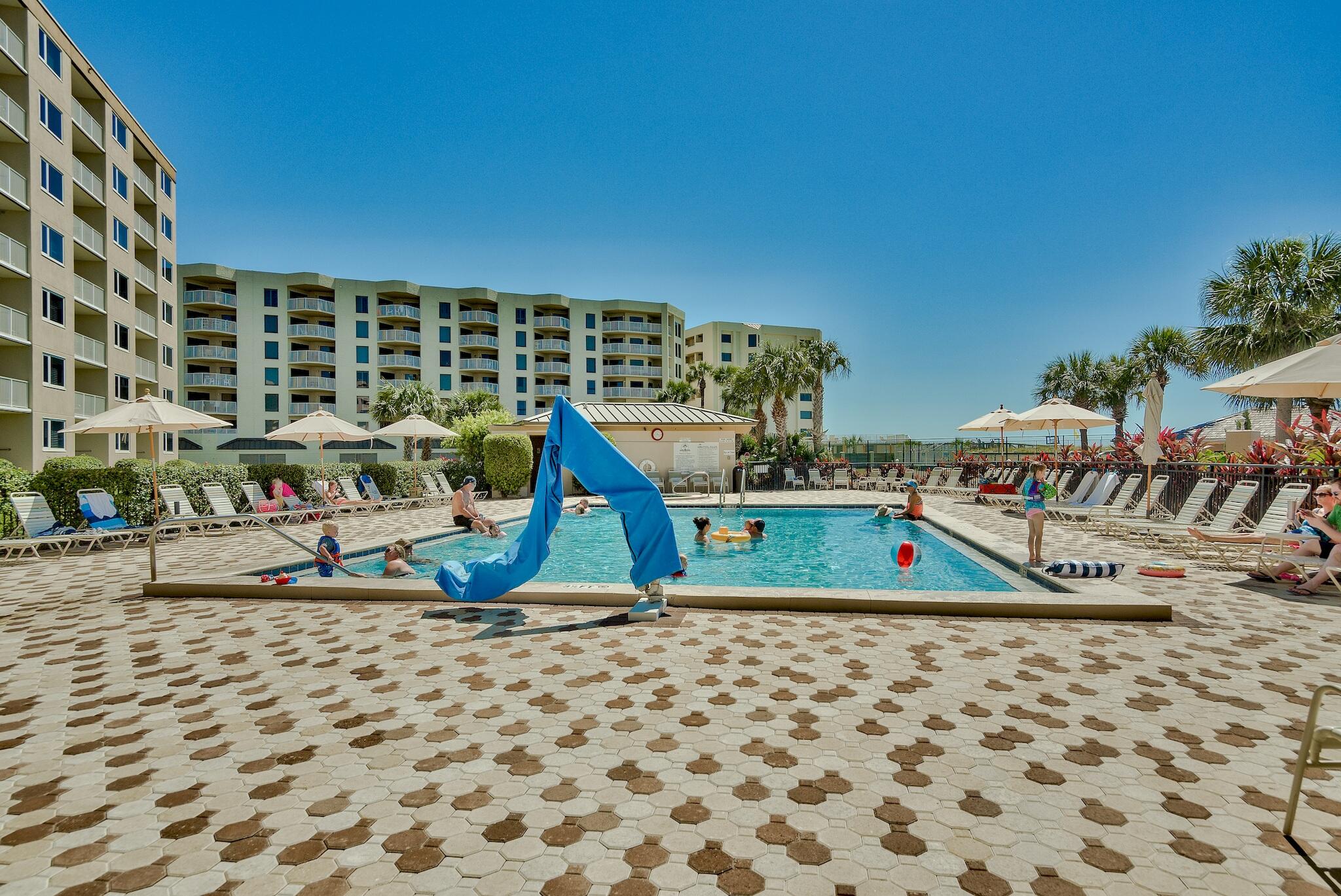 ISLANDER CONDO PH 1 - Residential