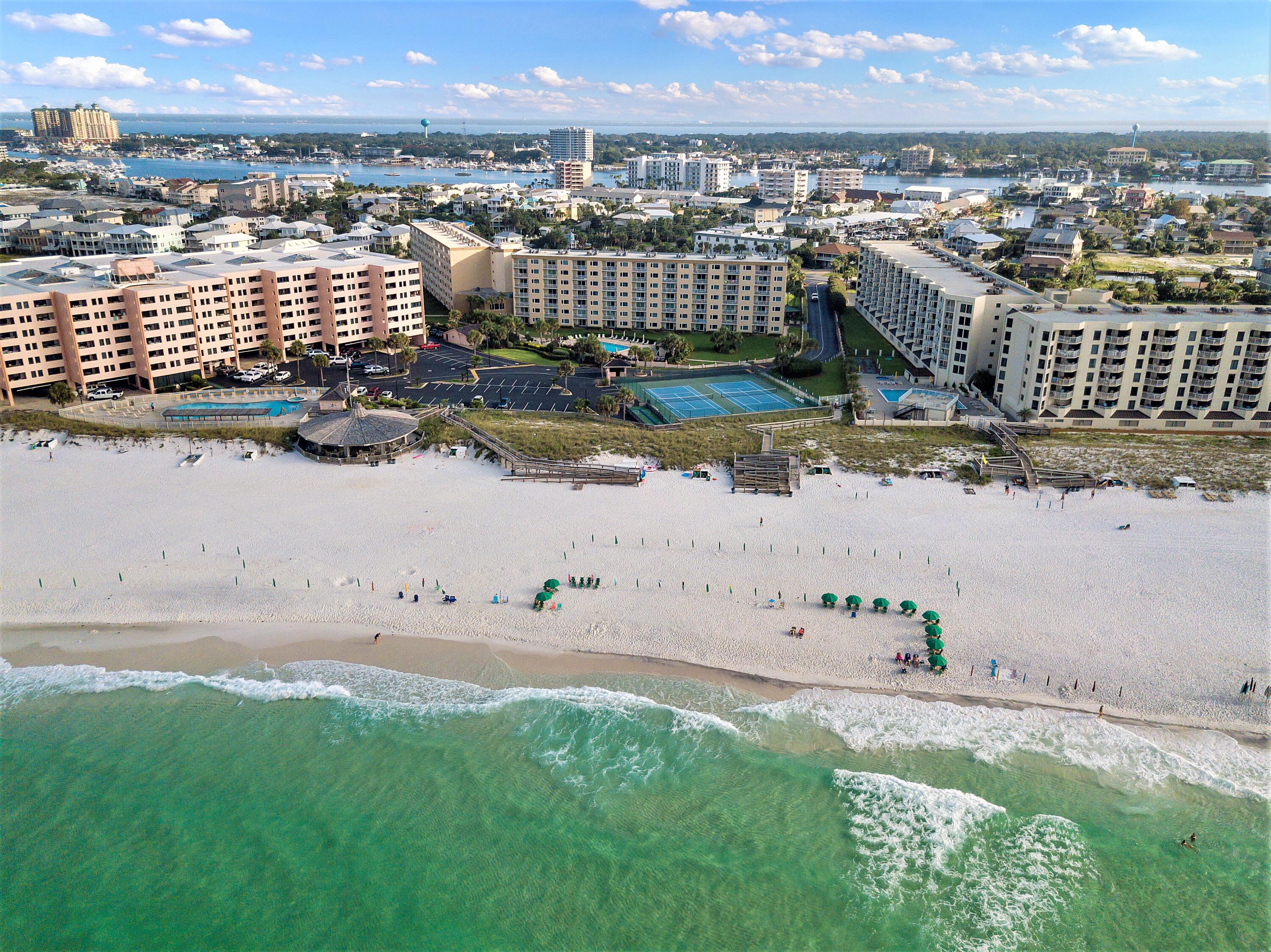 ISLANDER CONDO PH 1 - Residential