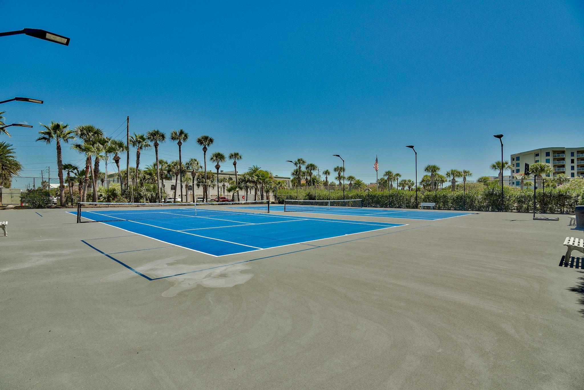 ISLANDER CONDO PH 1 - Residential