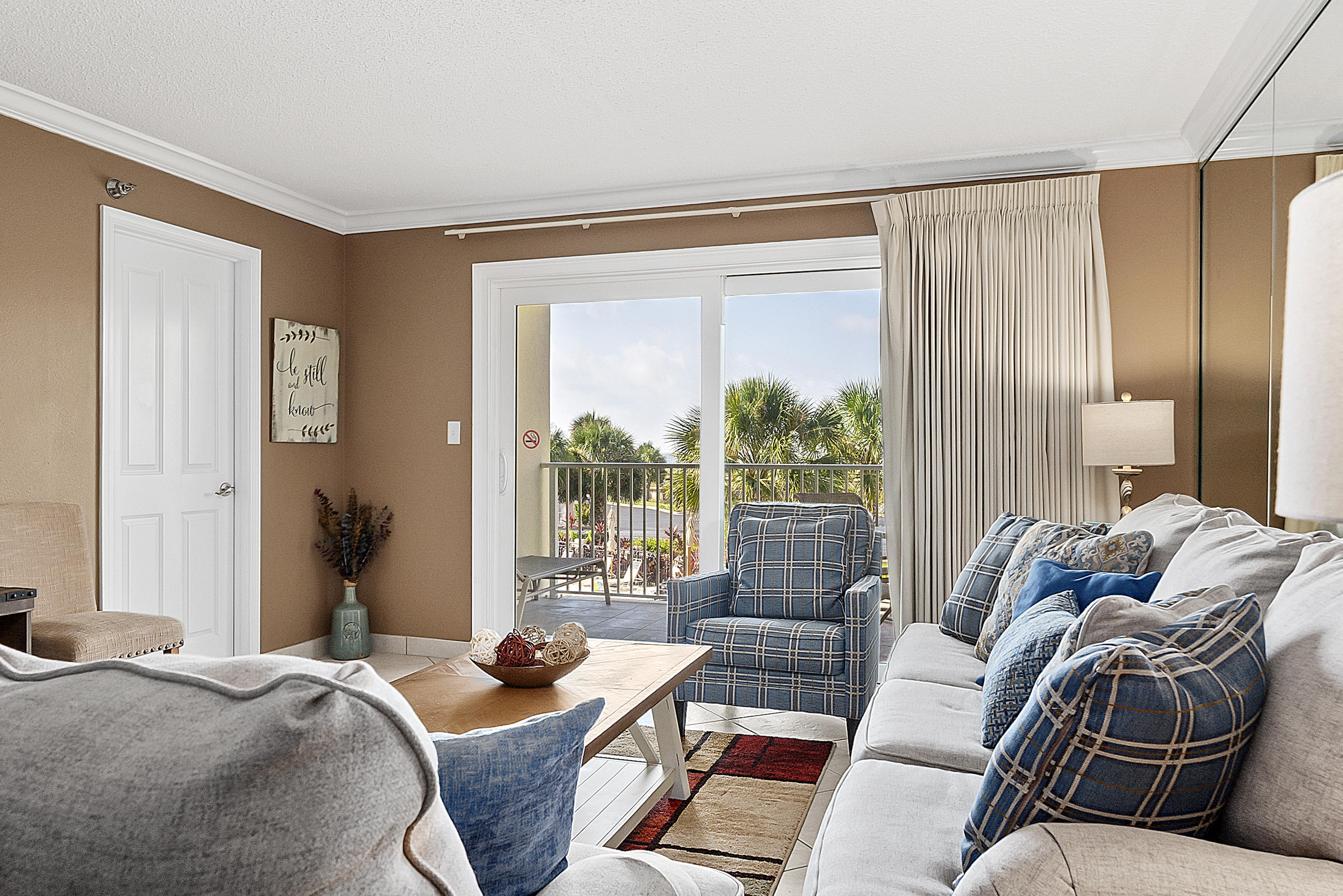 ISLANDER CONDO PH 1 - Residential