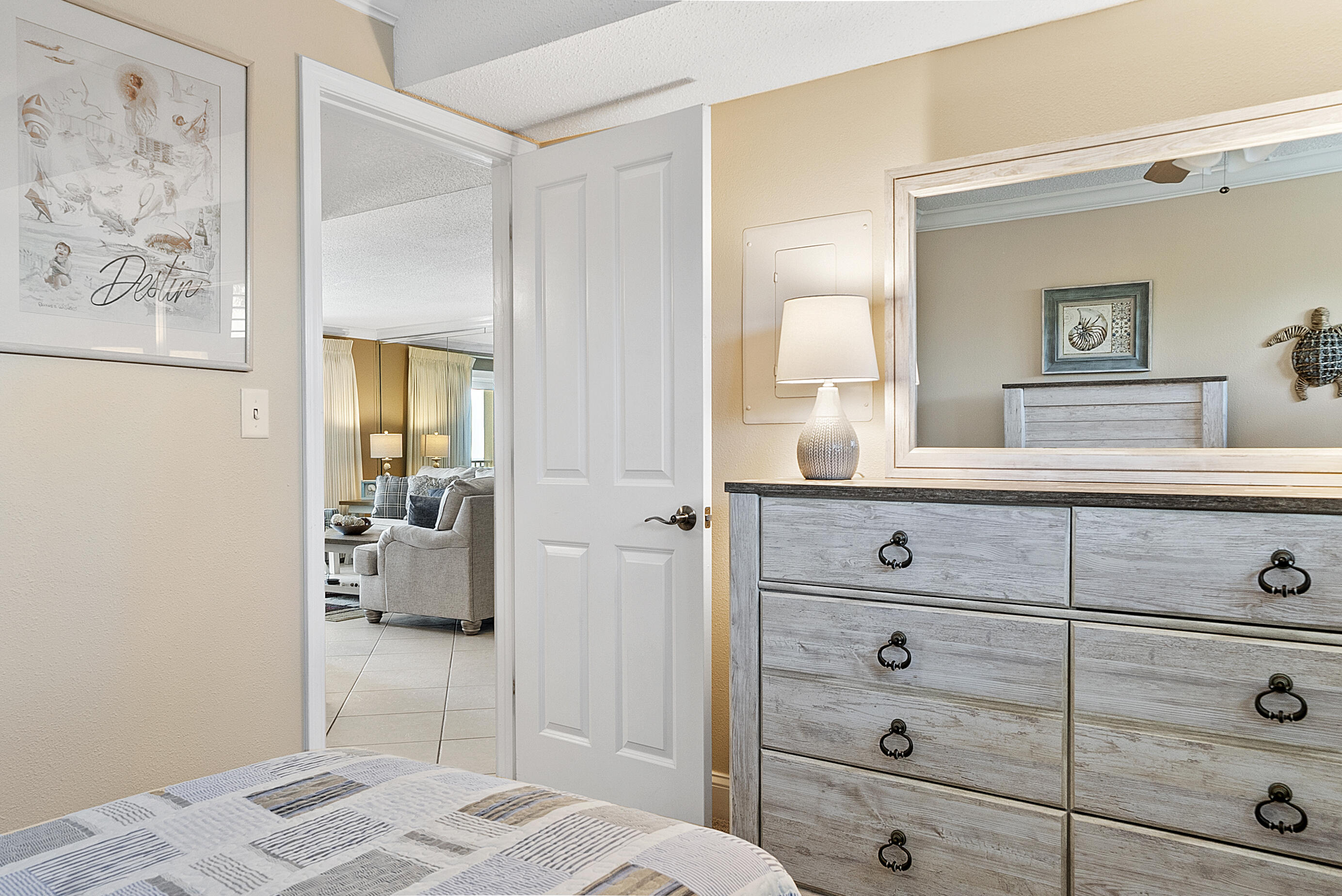 ISLANDER CONDO PH 1 - Residential