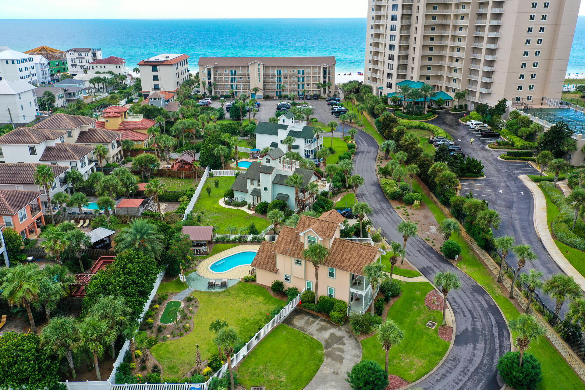 WINDANCER SHORES - Residential