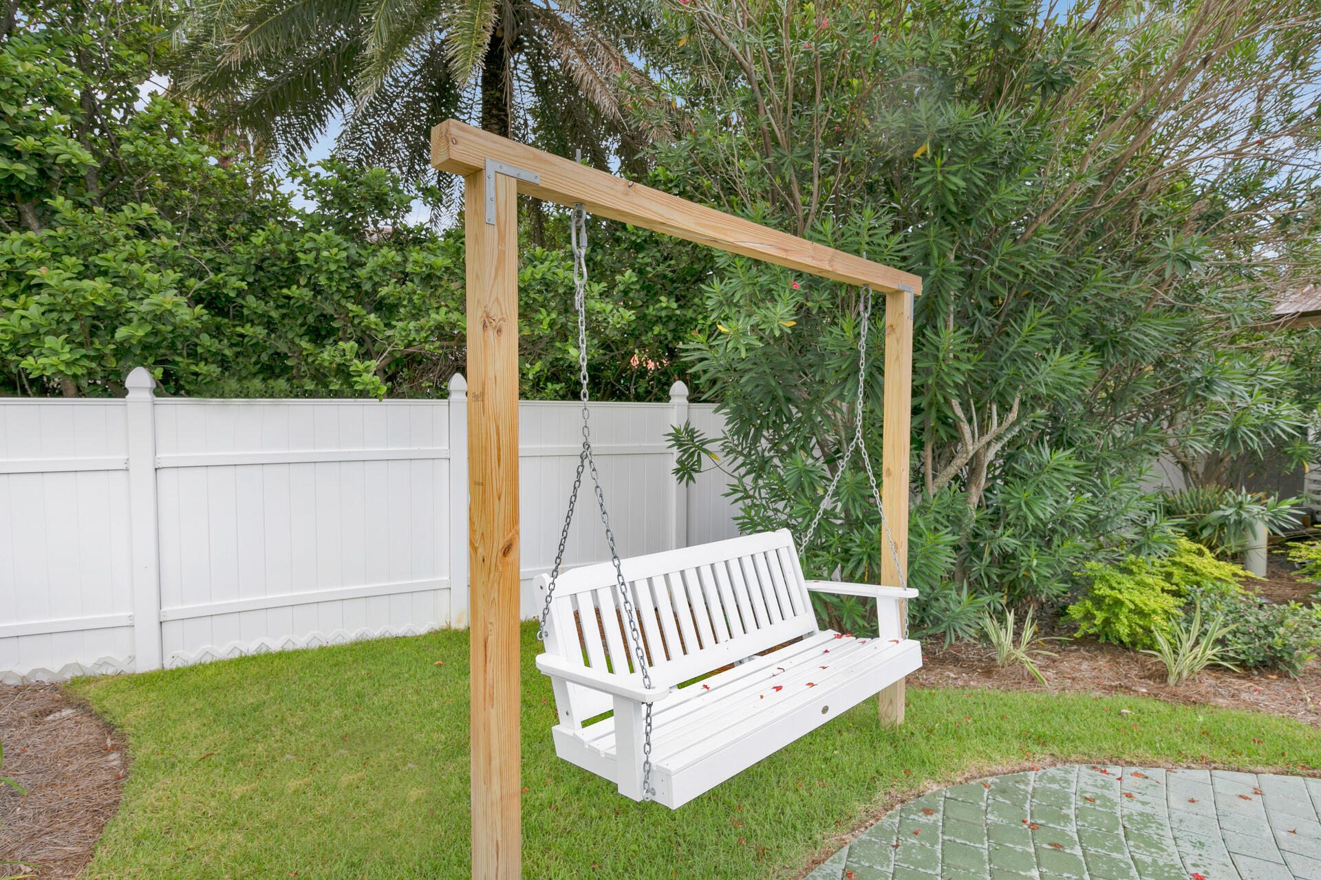 WINDANCER SHORES - Residential