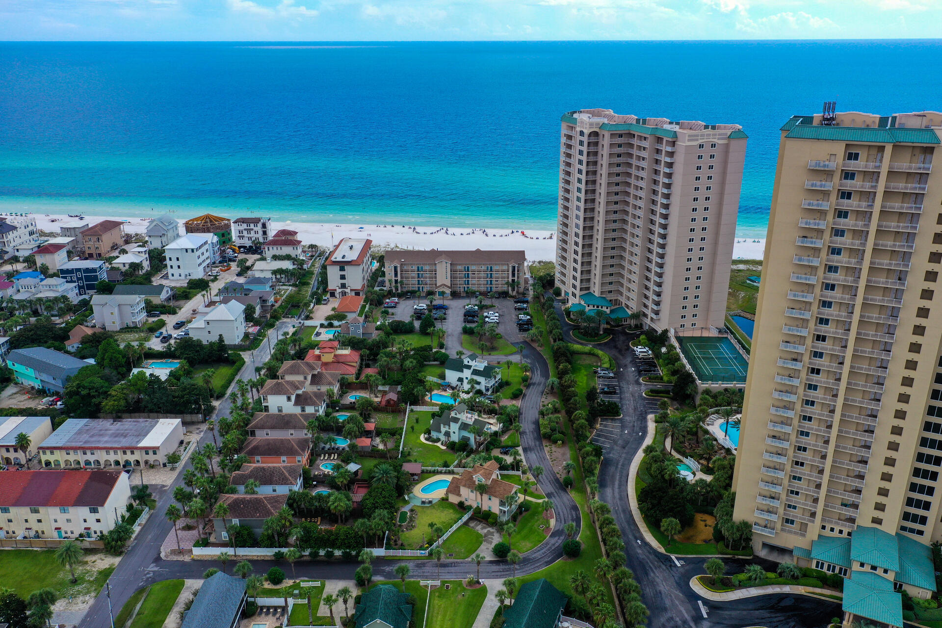 WINDANCER SHORES - Residential