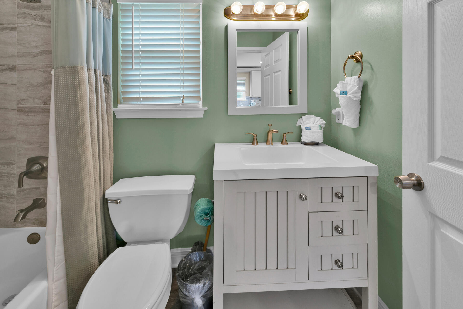 WINDANCER SHORES - Residential