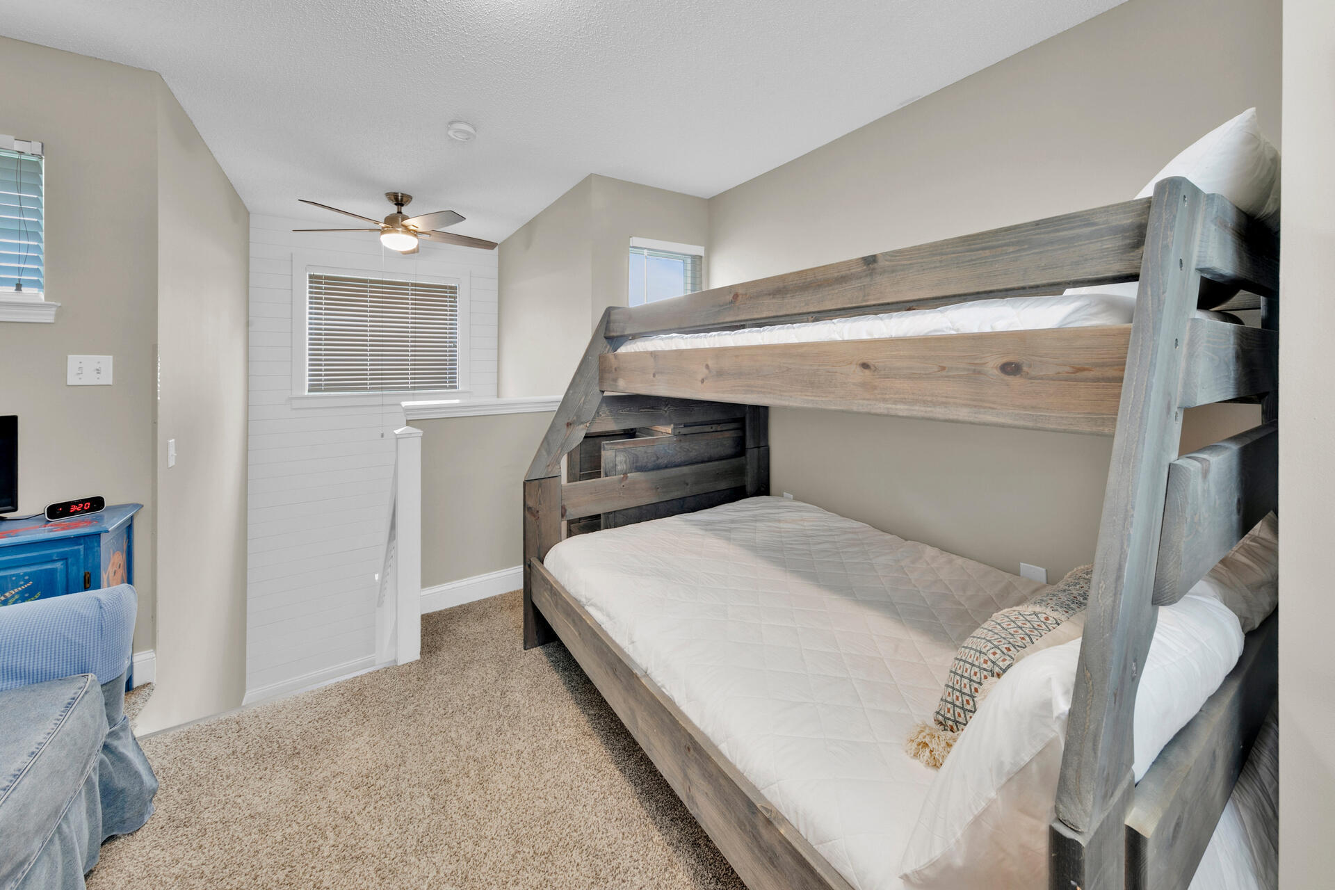 WINDANCER SHORES - Residential