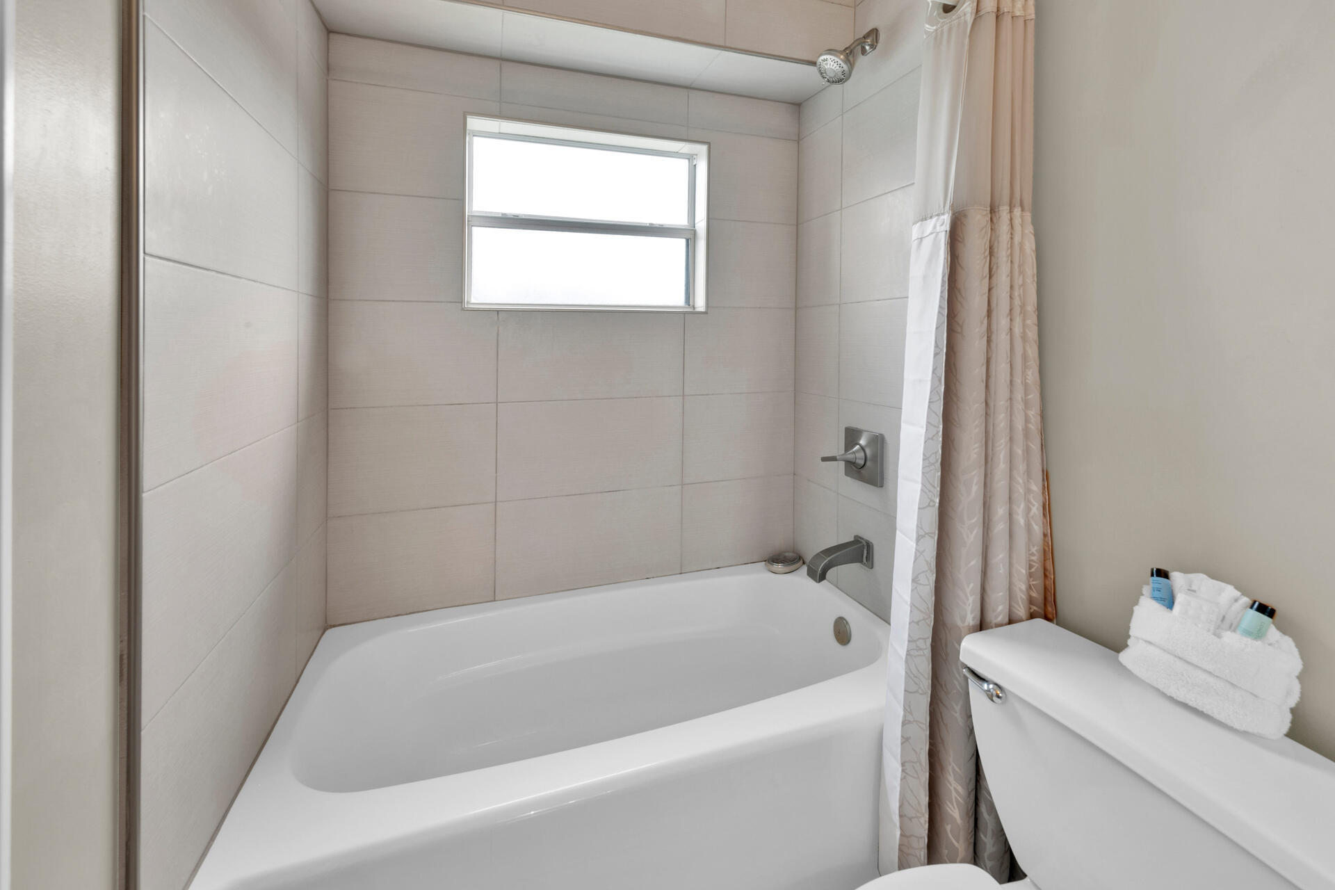 WINDANCER SHORES - Residential