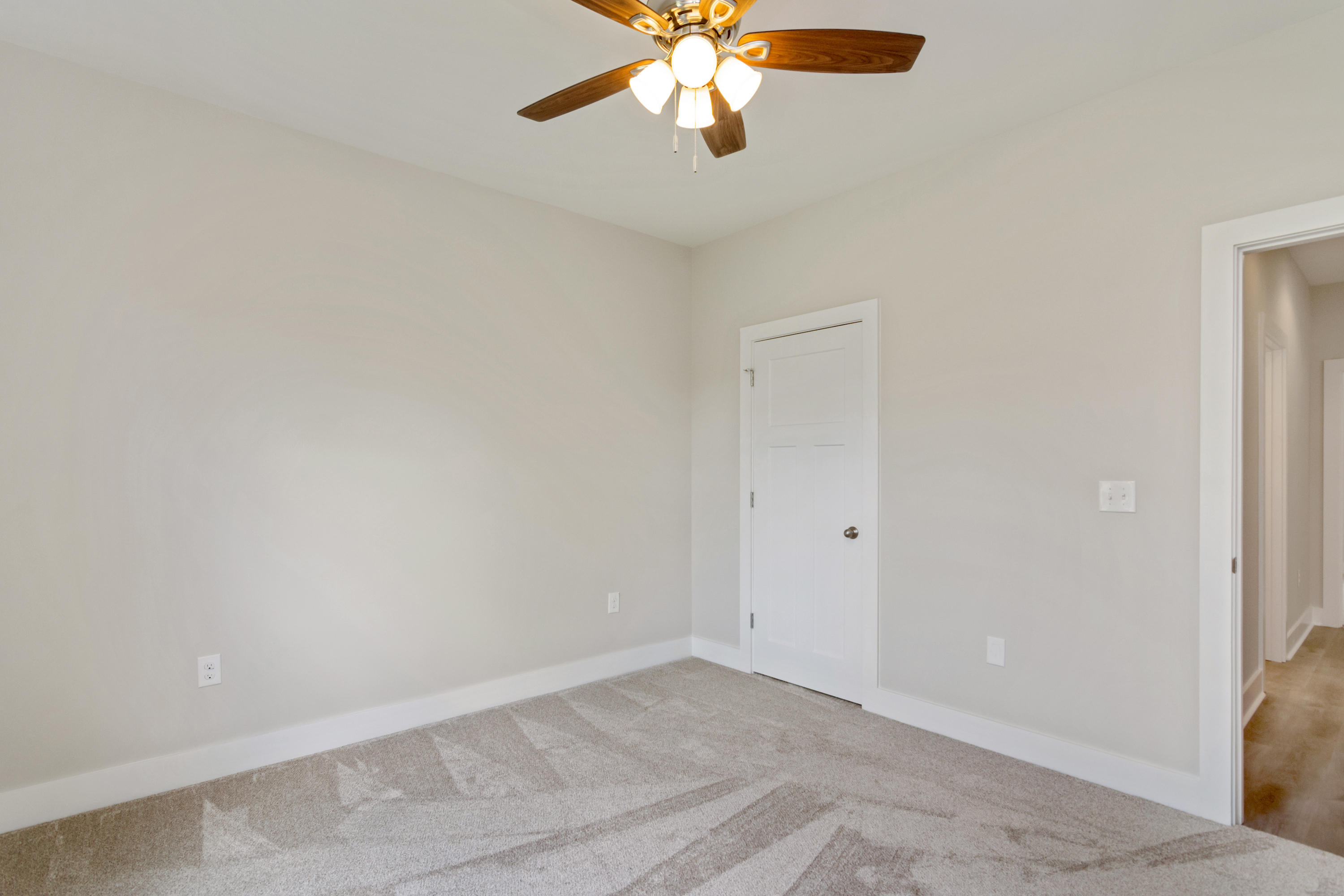 CRESTVIEW (231100.00) - Residential