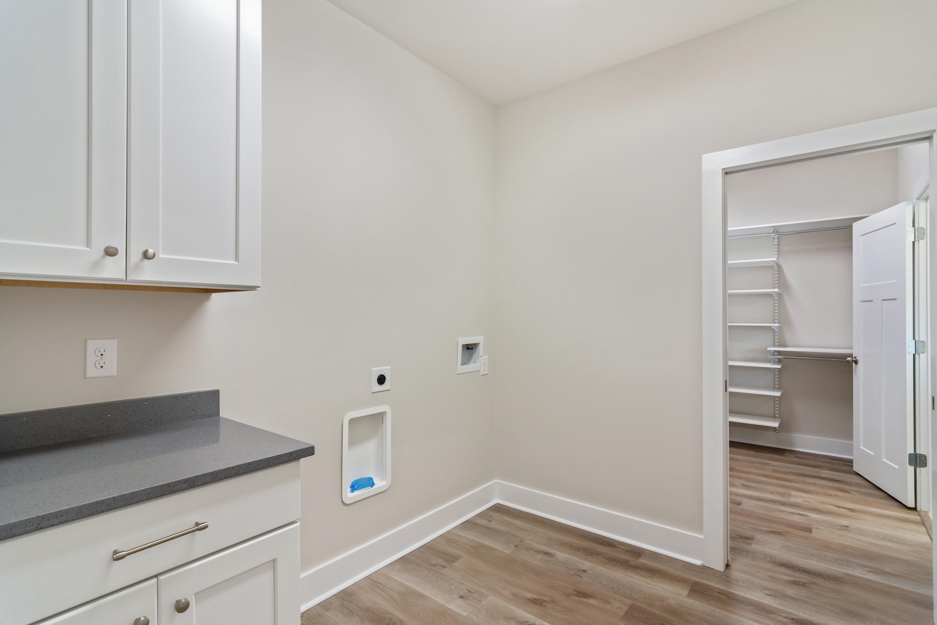 CRESTVIEW (231100.00) - Residential