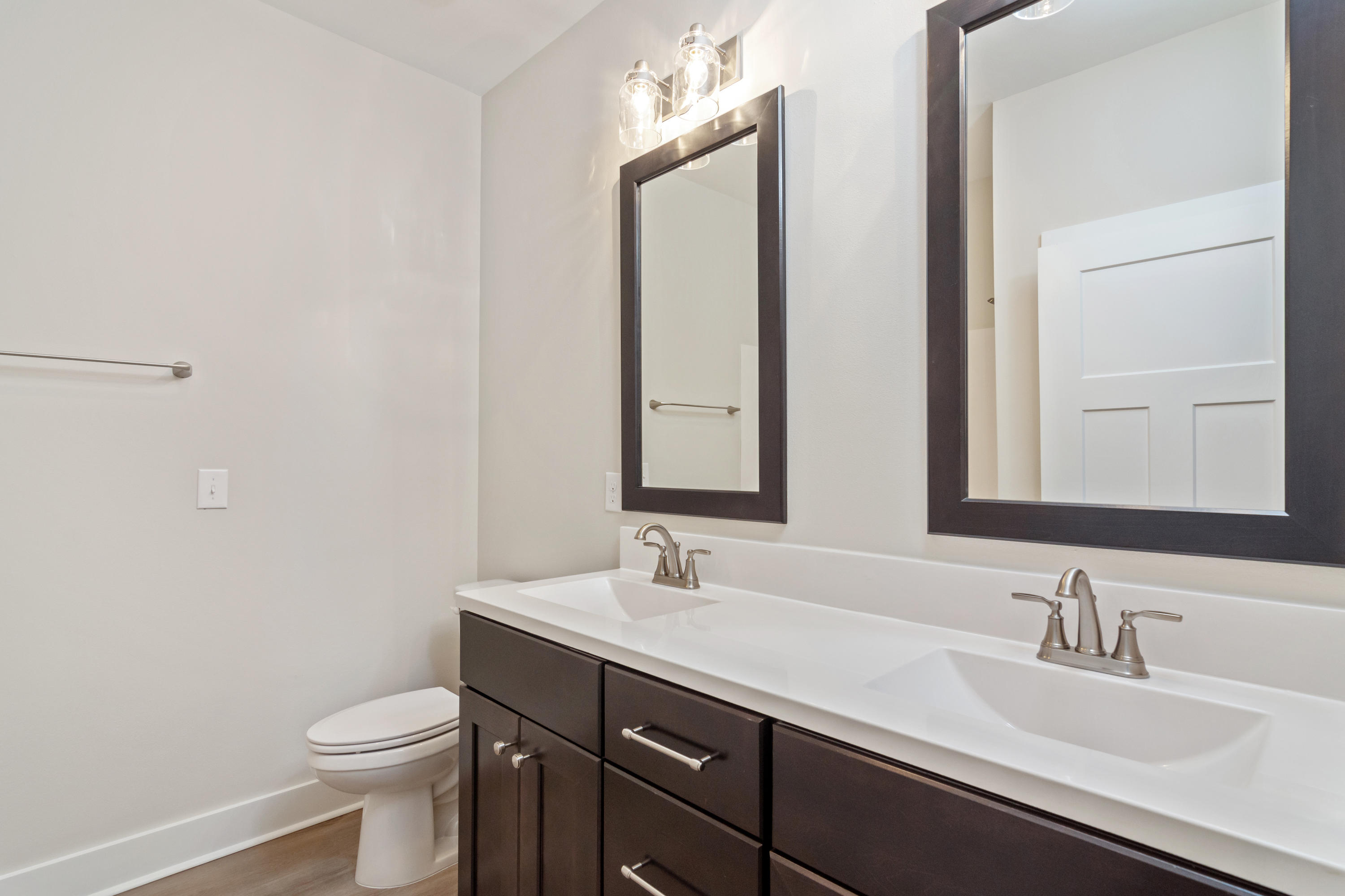 CRESTVIEW (231100.00) - Residential