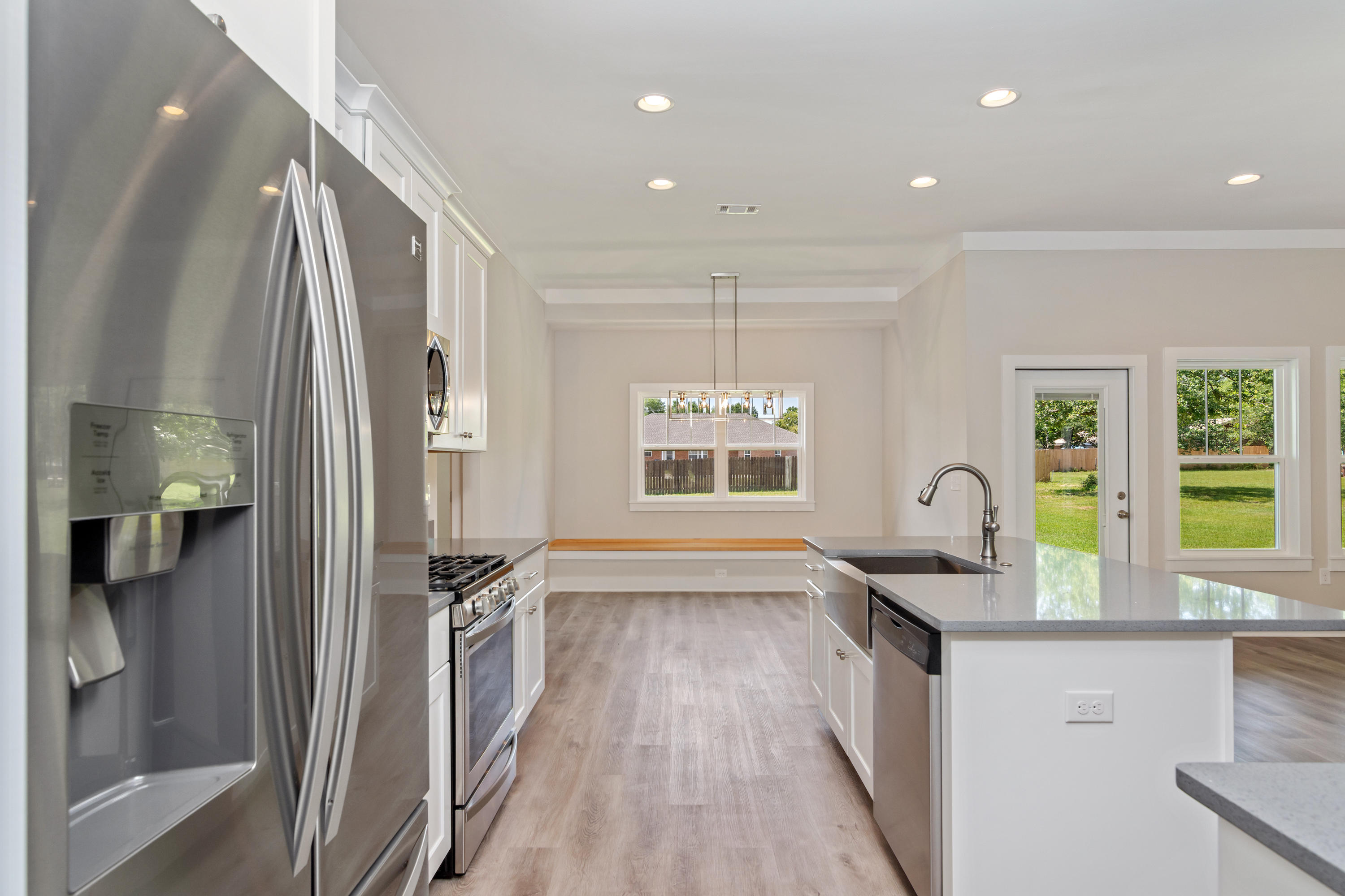 CRESTVIEW (231100.00) - Residential