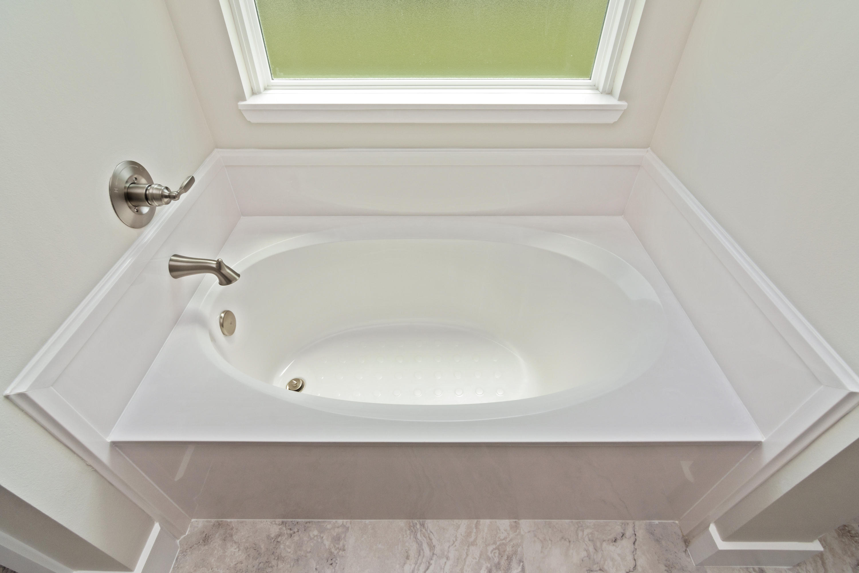 CRESTVIEW (231100.00) - Residential