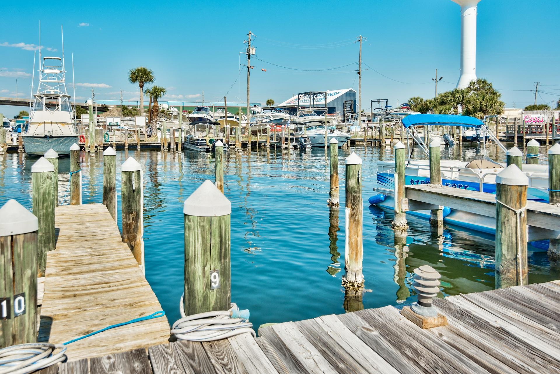 CLIPPER COVE T/H - Residential