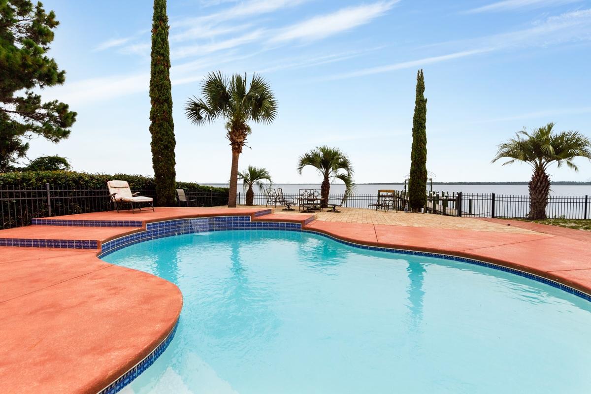 WOODLAND BAYOU ESTATES - Residential