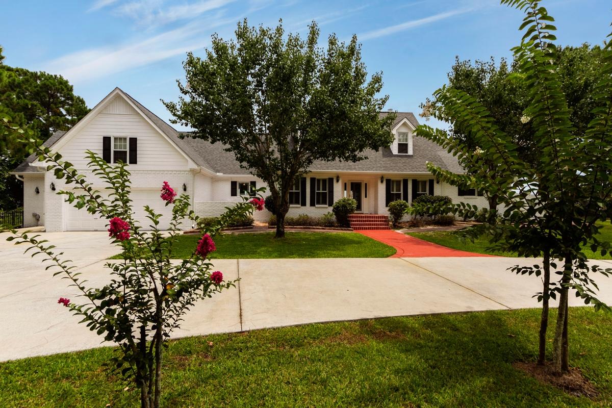 WOODLAND BAYOU ESTATES - Residential