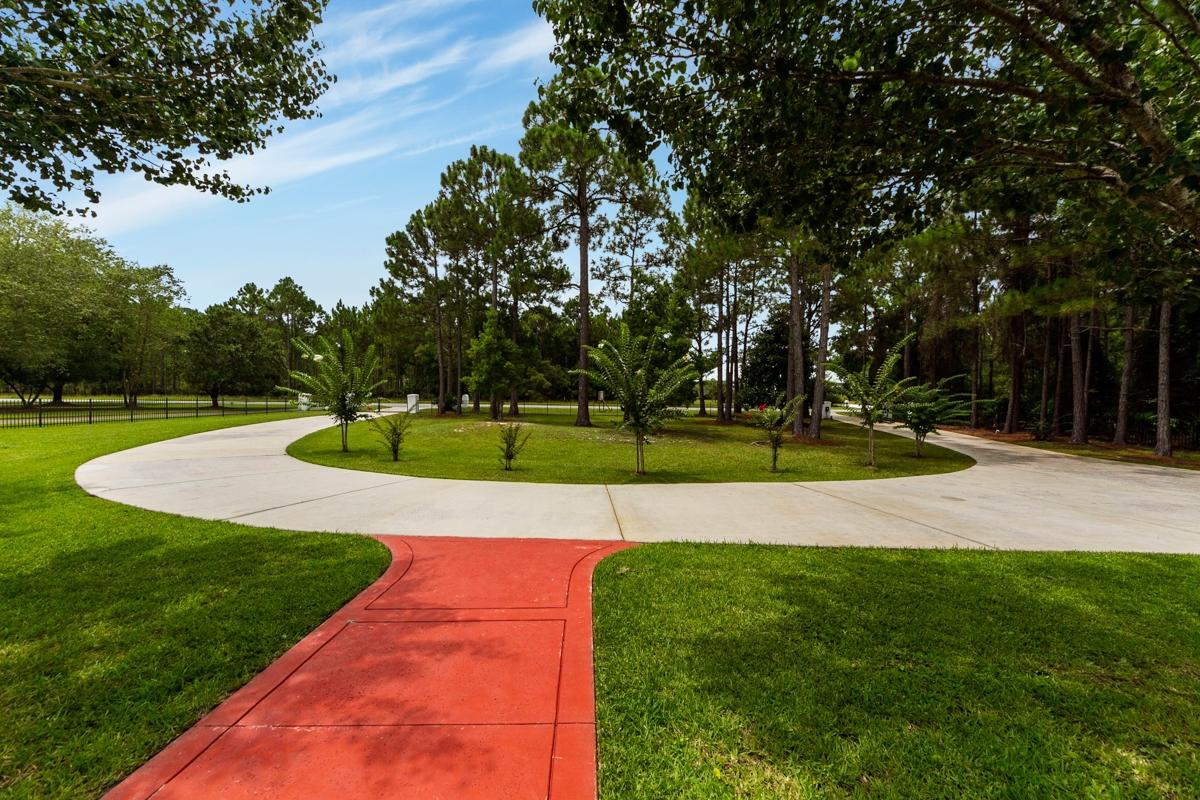WOODLAND BAYOU ESTATES - Residential