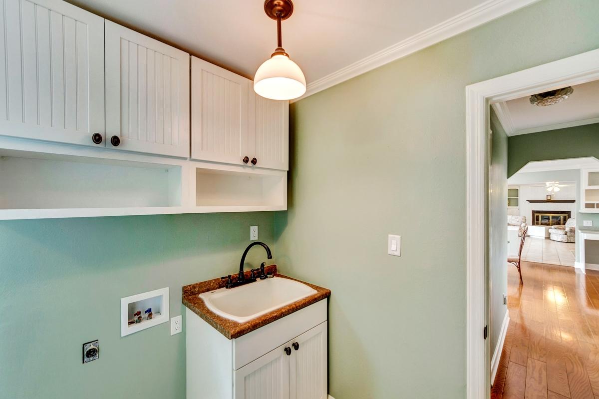 WOODLAND BAYOU ESTATES - Residential