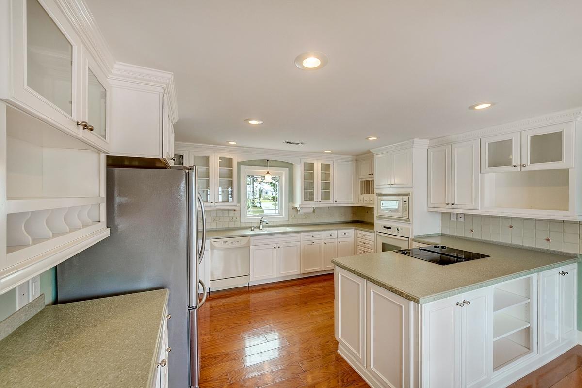 WOODLAND BAYOU ESTATES - Residential