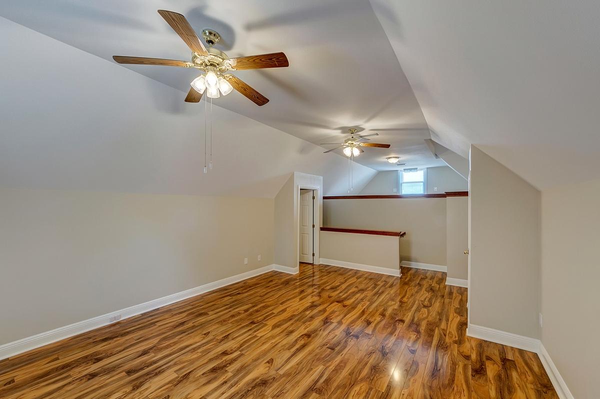 WOODLAND BAYOU ESTATES - Residential