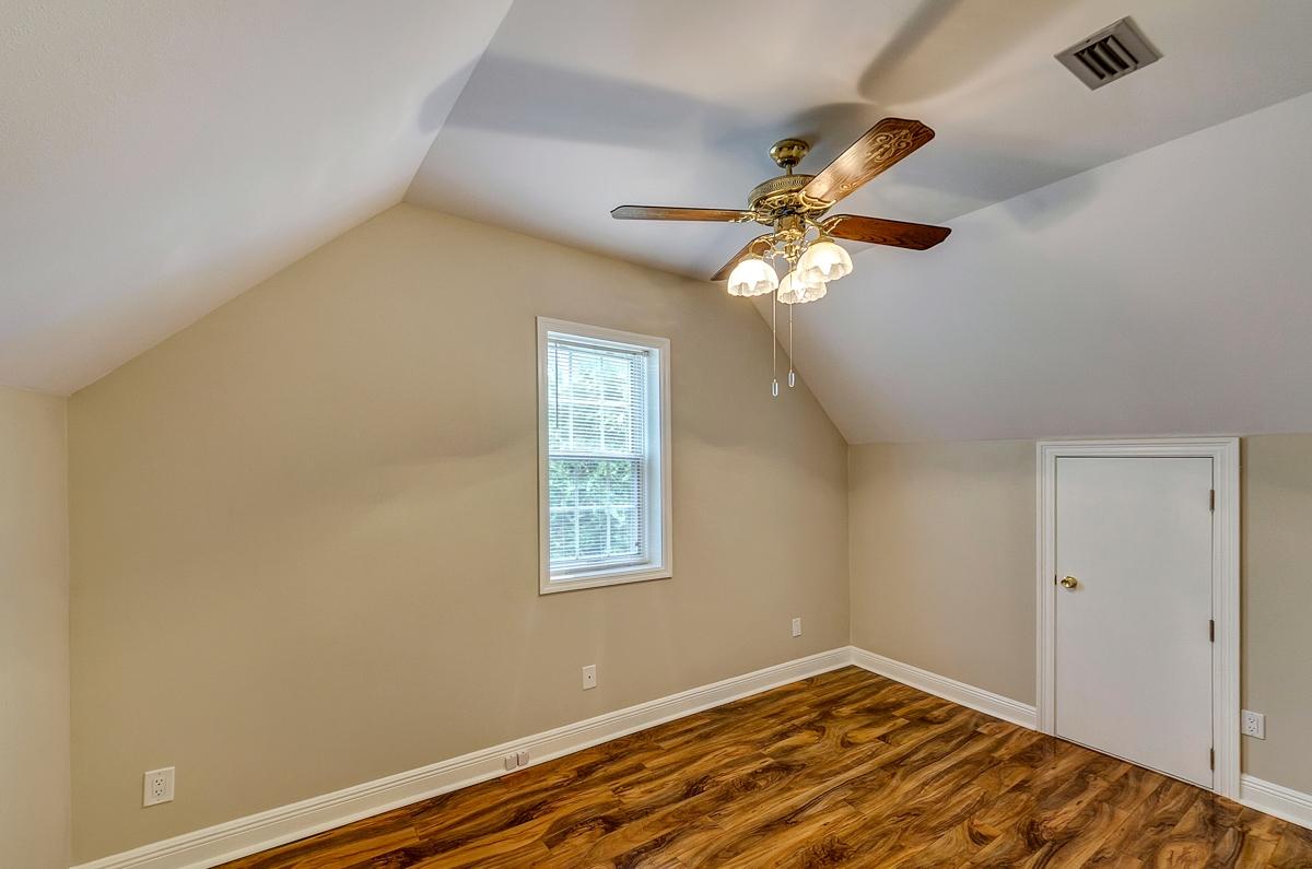 WOODLAND BAYOU ESTATES - Residential