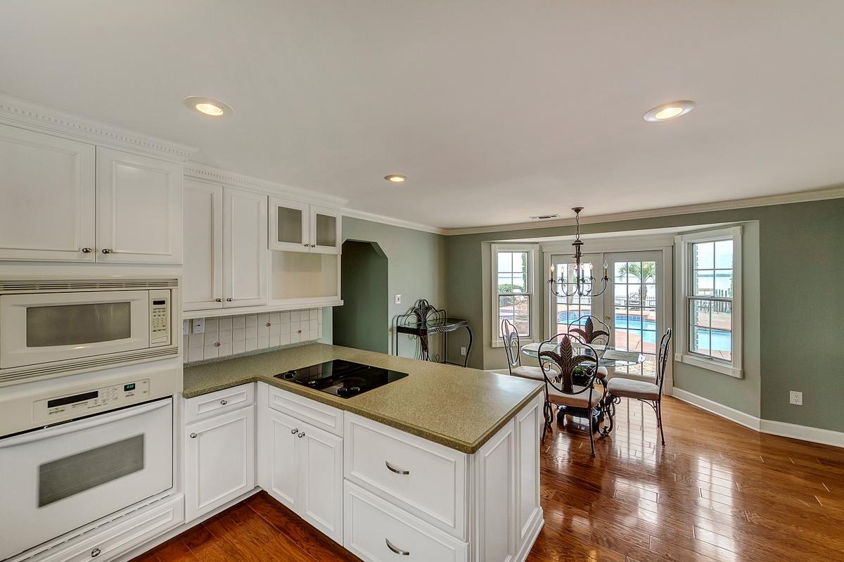 WOODLAND BAYOU ESTATES - Residential