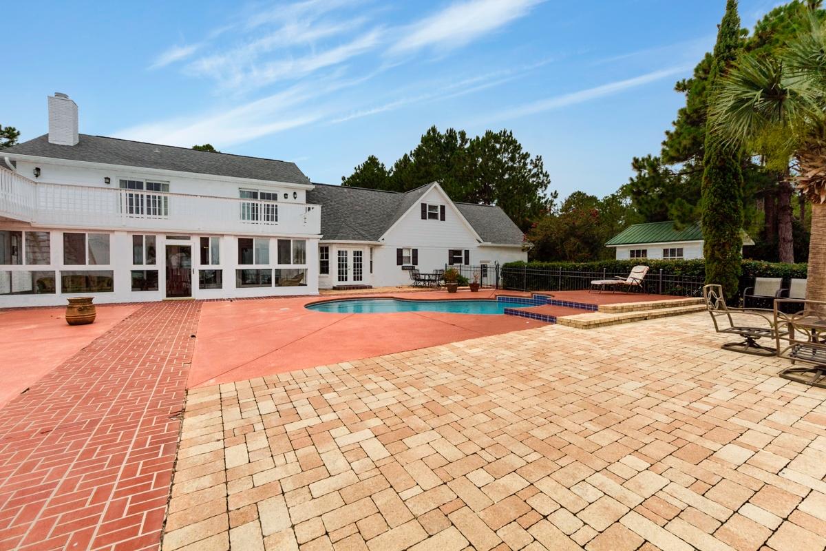 WOODLAND BAYOU ESTATES - Residential