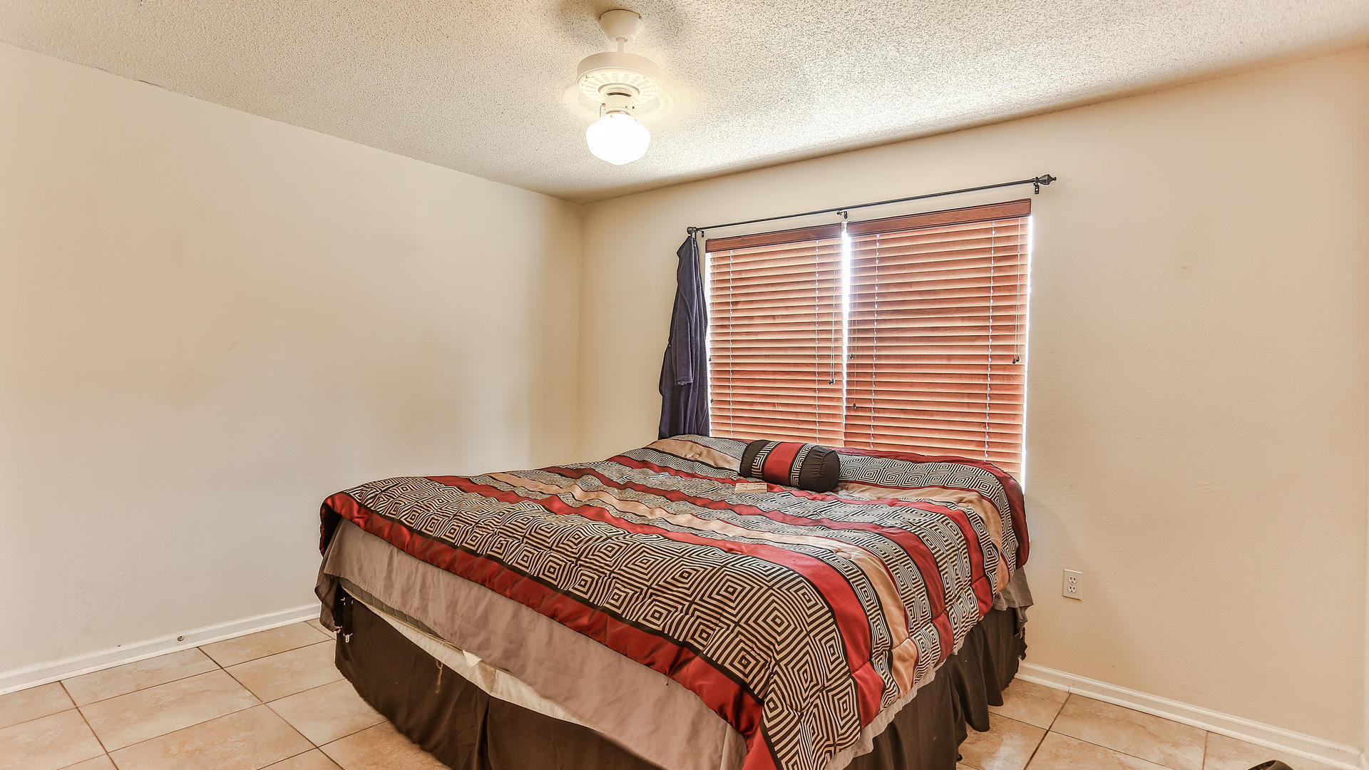 INDIAN LAKE - Residential