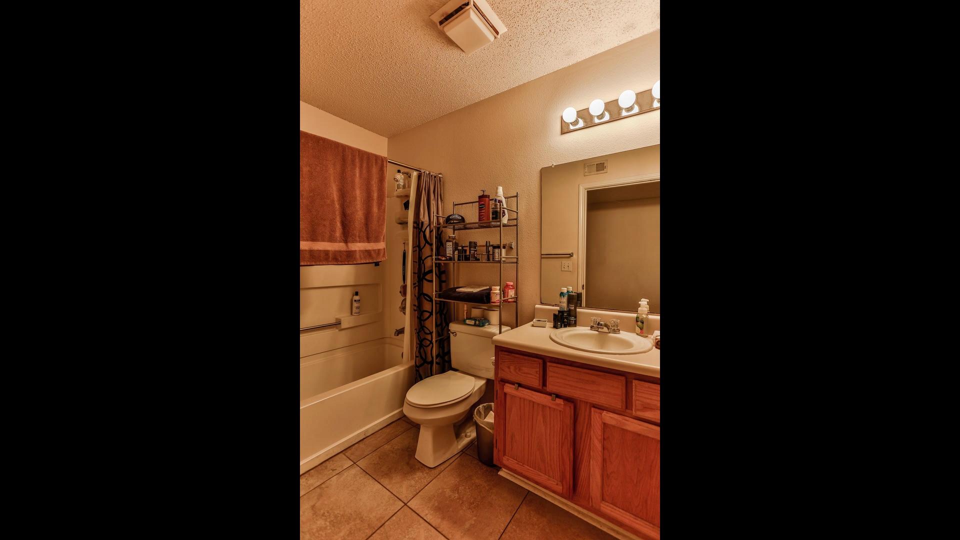 INDIAN LAKE - Residential