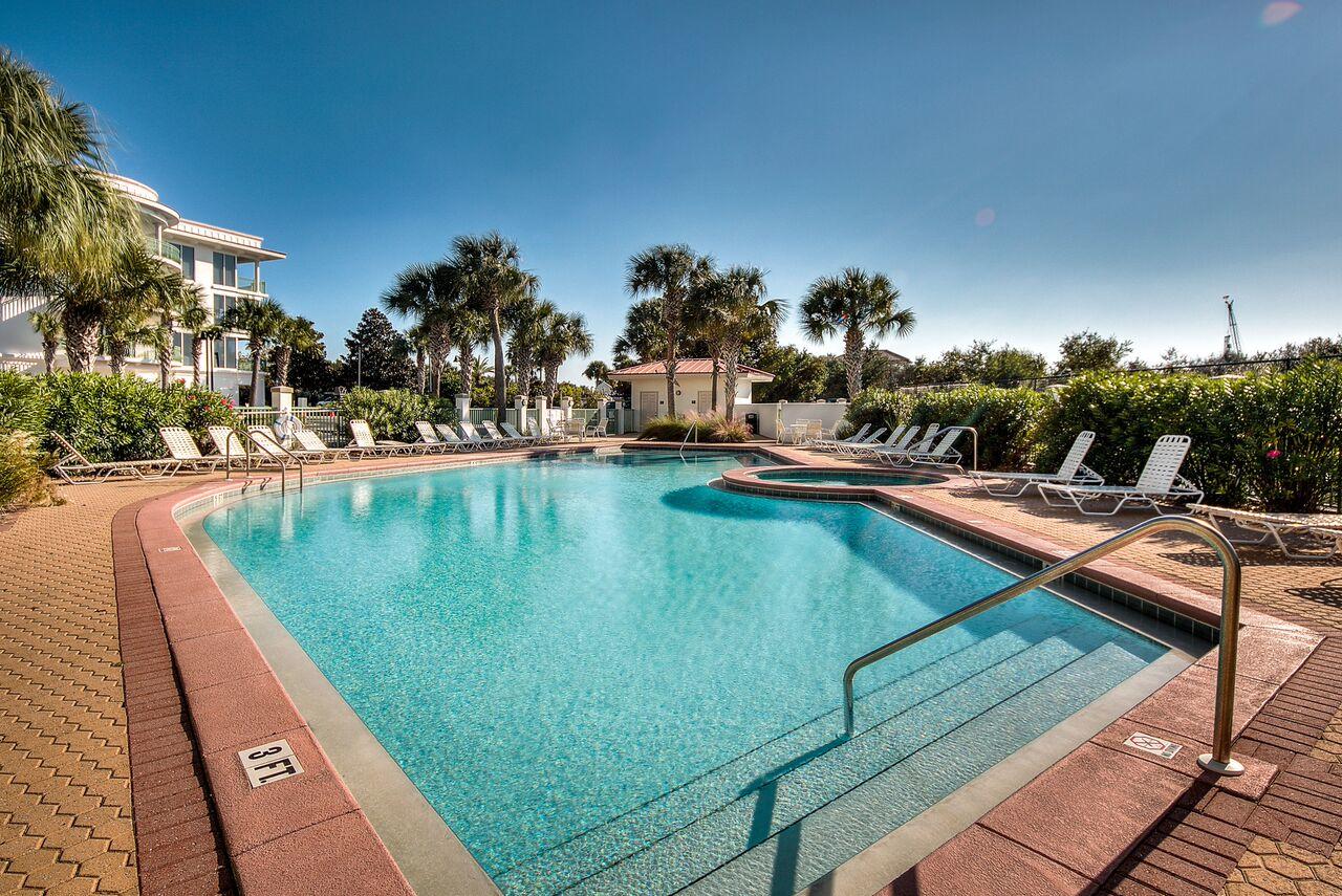 INN AT SEACREST BEACH (THE) - Residential