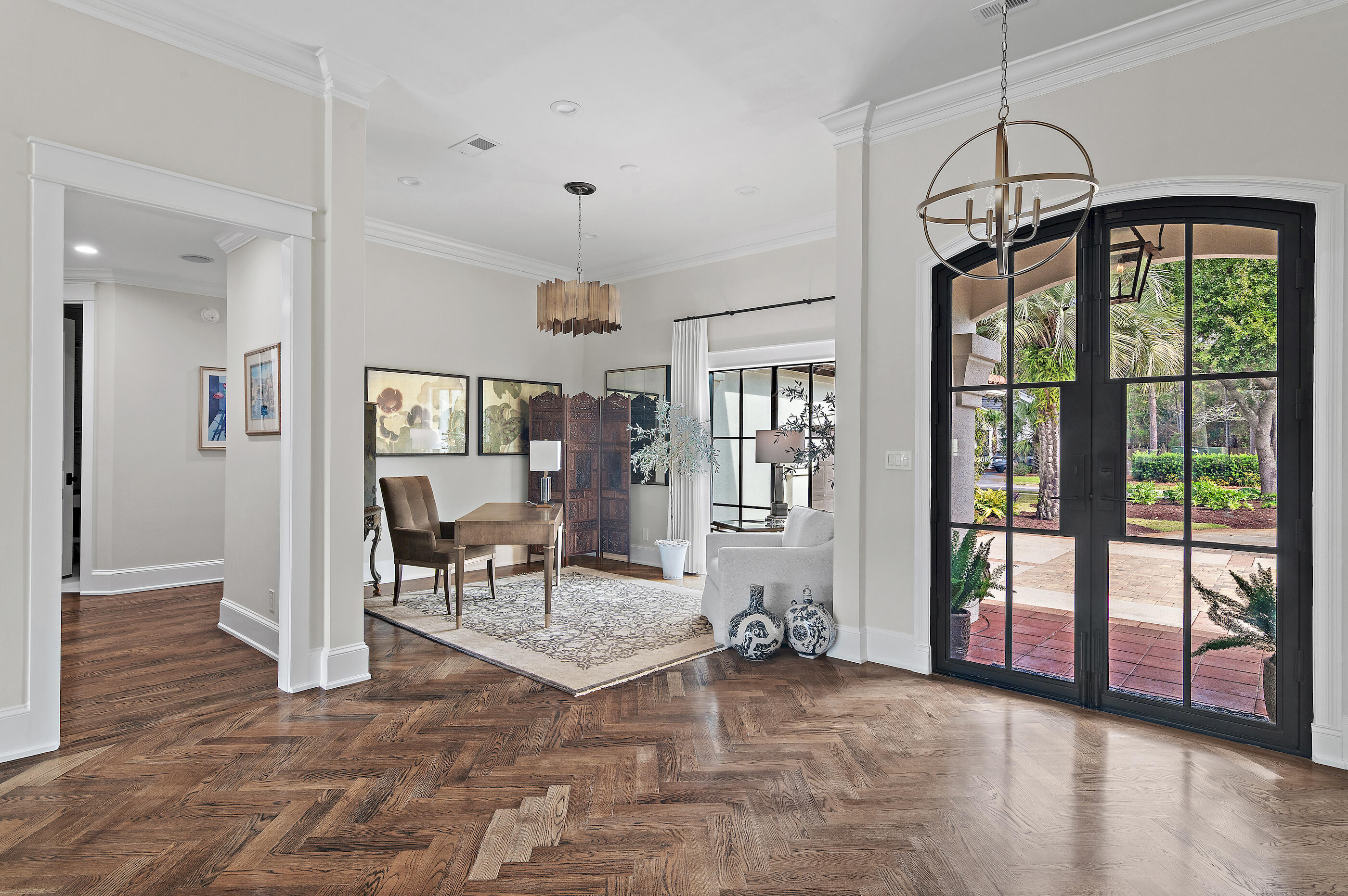 BAYTOWNE AVE EAST - Residential